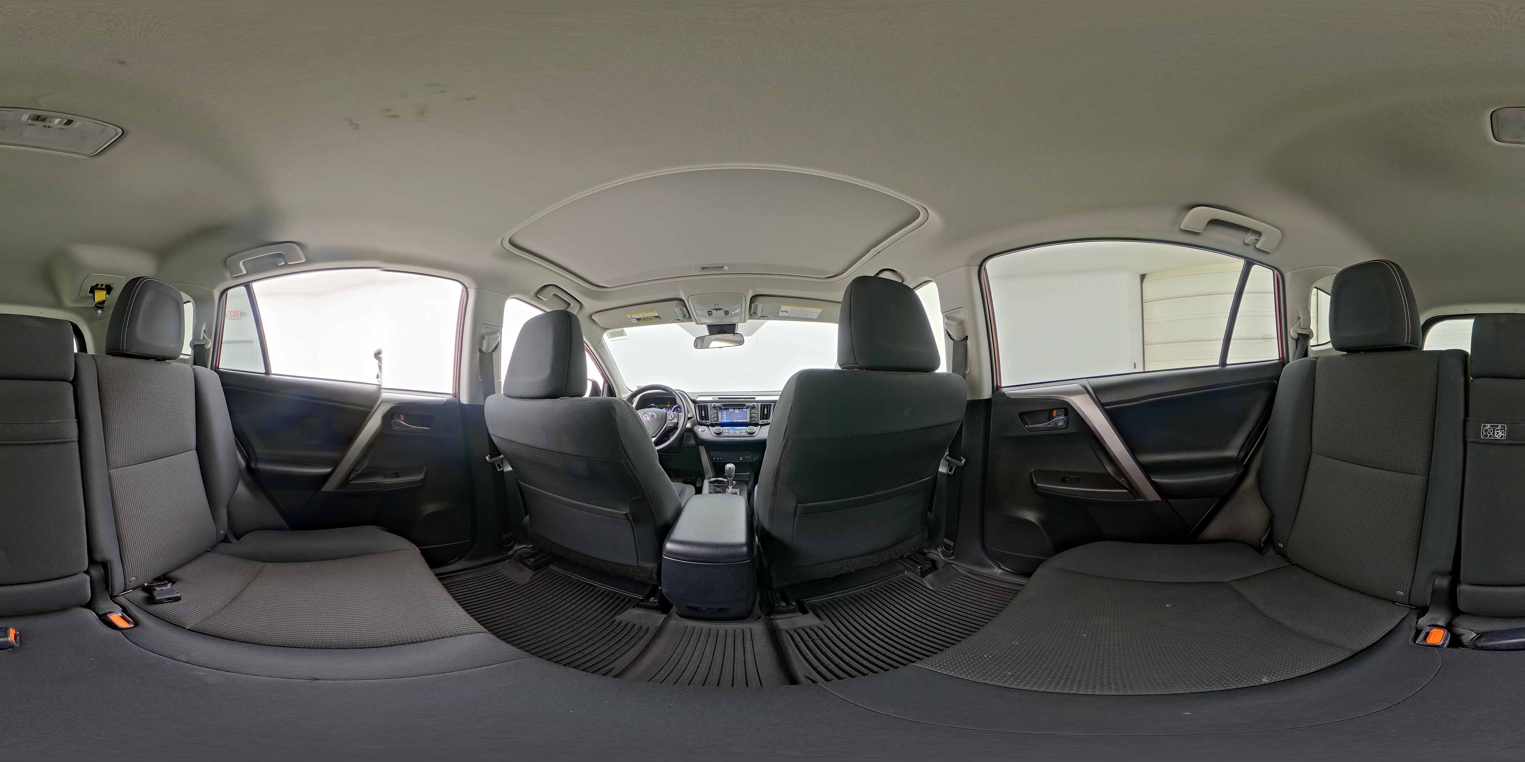 2018 Toyota RAV4 XLE - Photo 26