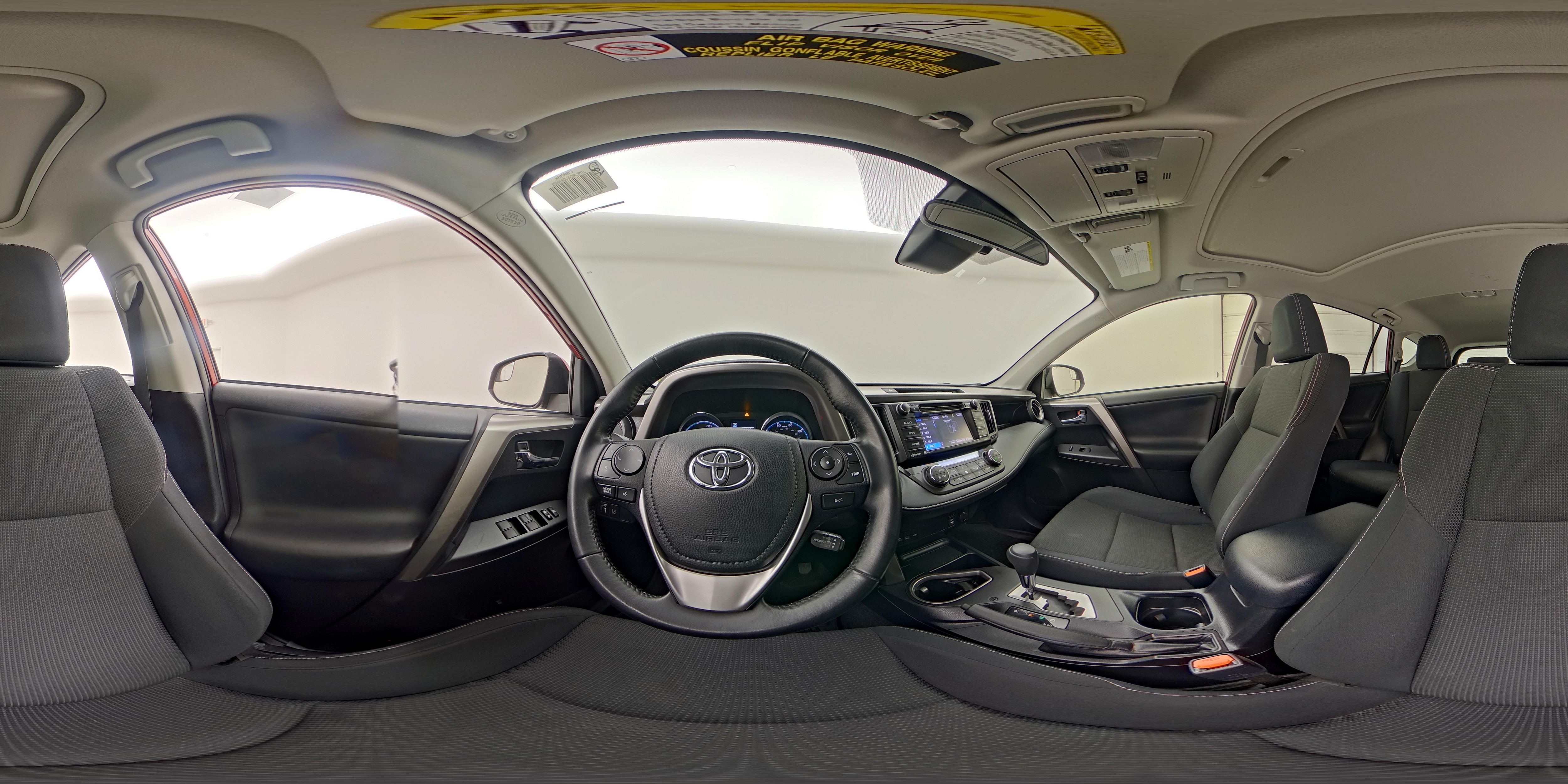 2018 Toyota RAV4 XLE - Photo 27