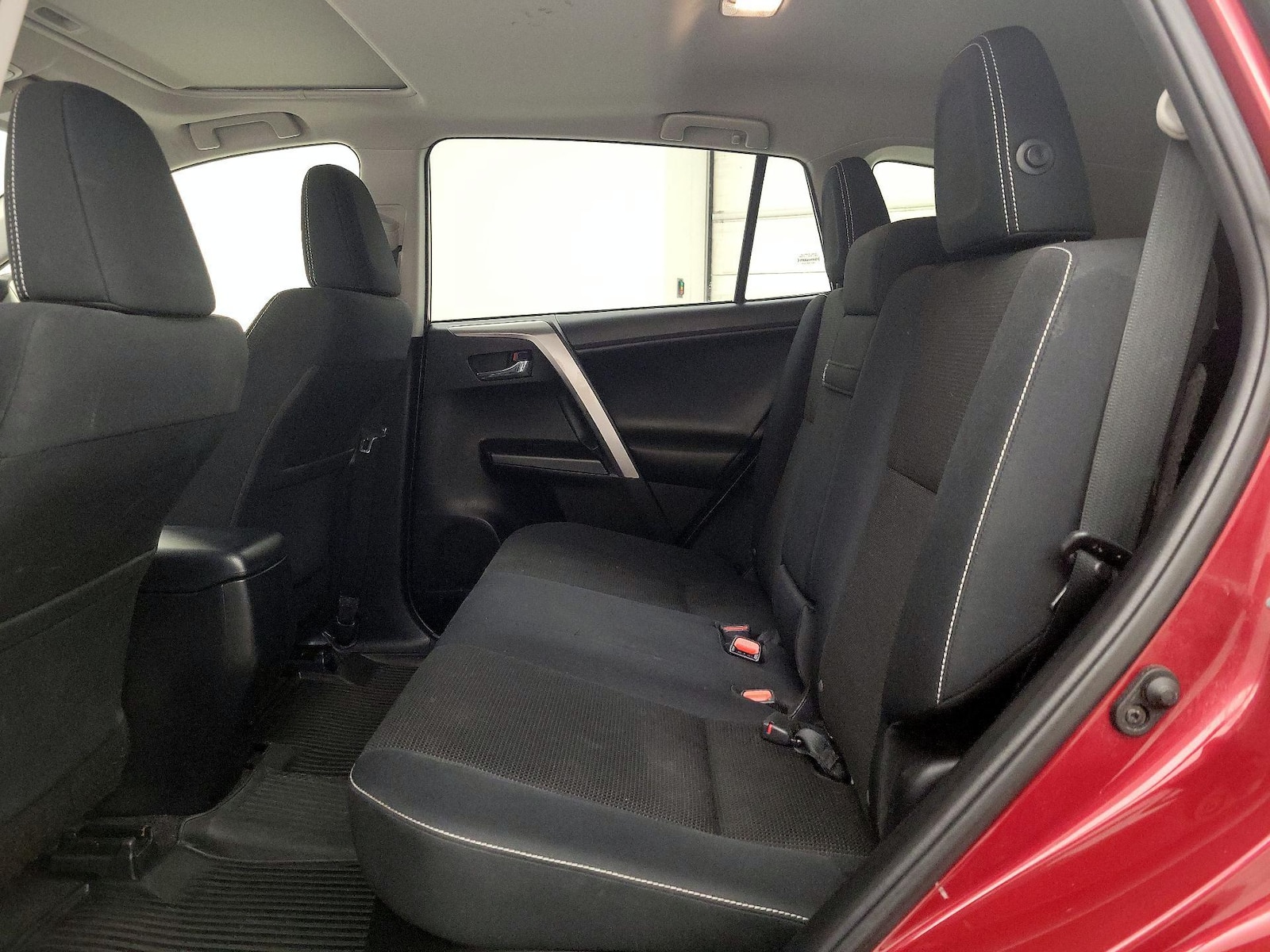 2018 Toyota RAV4 XLE - Photo 21