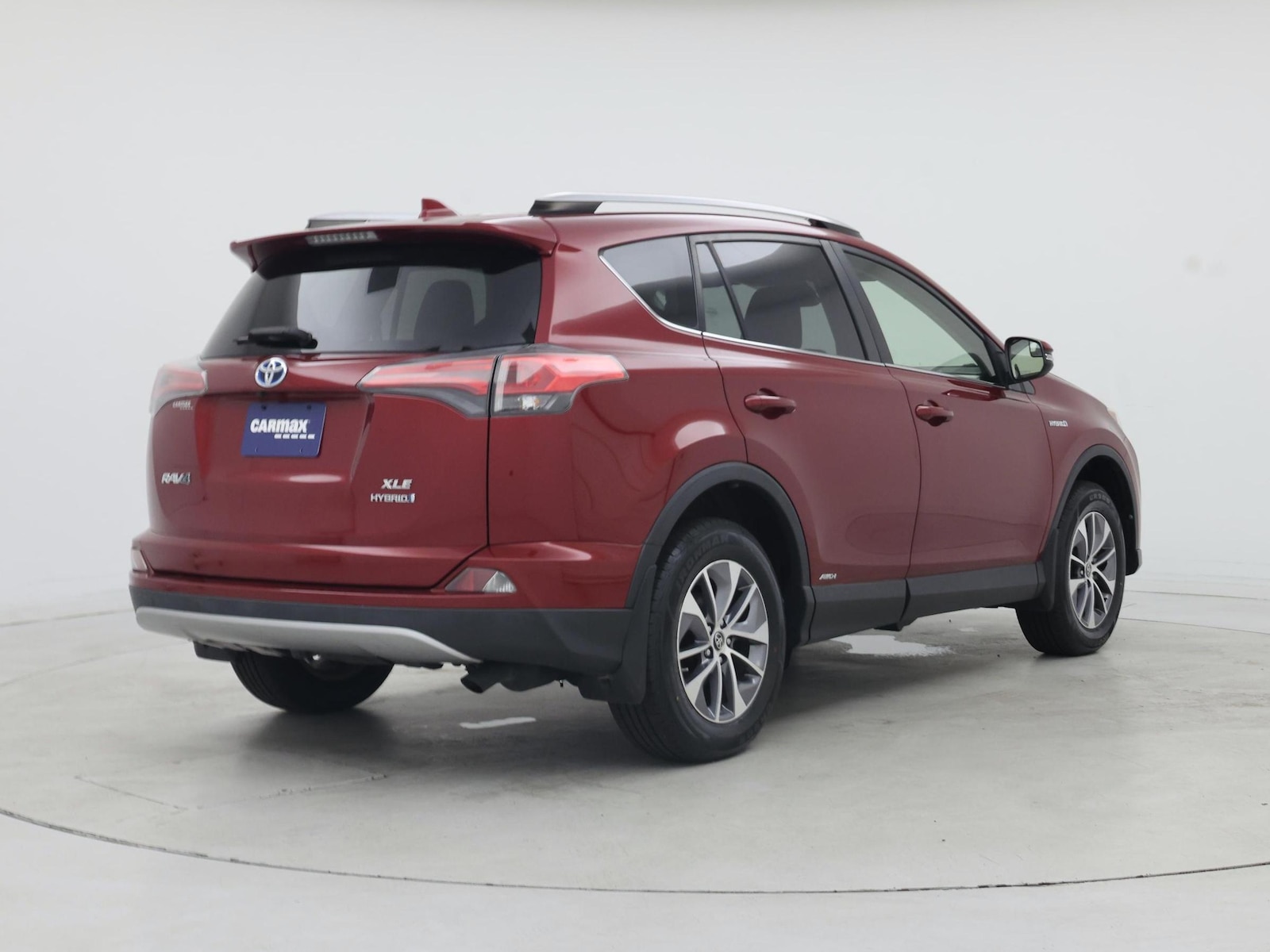 2018 Toyota RAV4 XLE - Photo 9