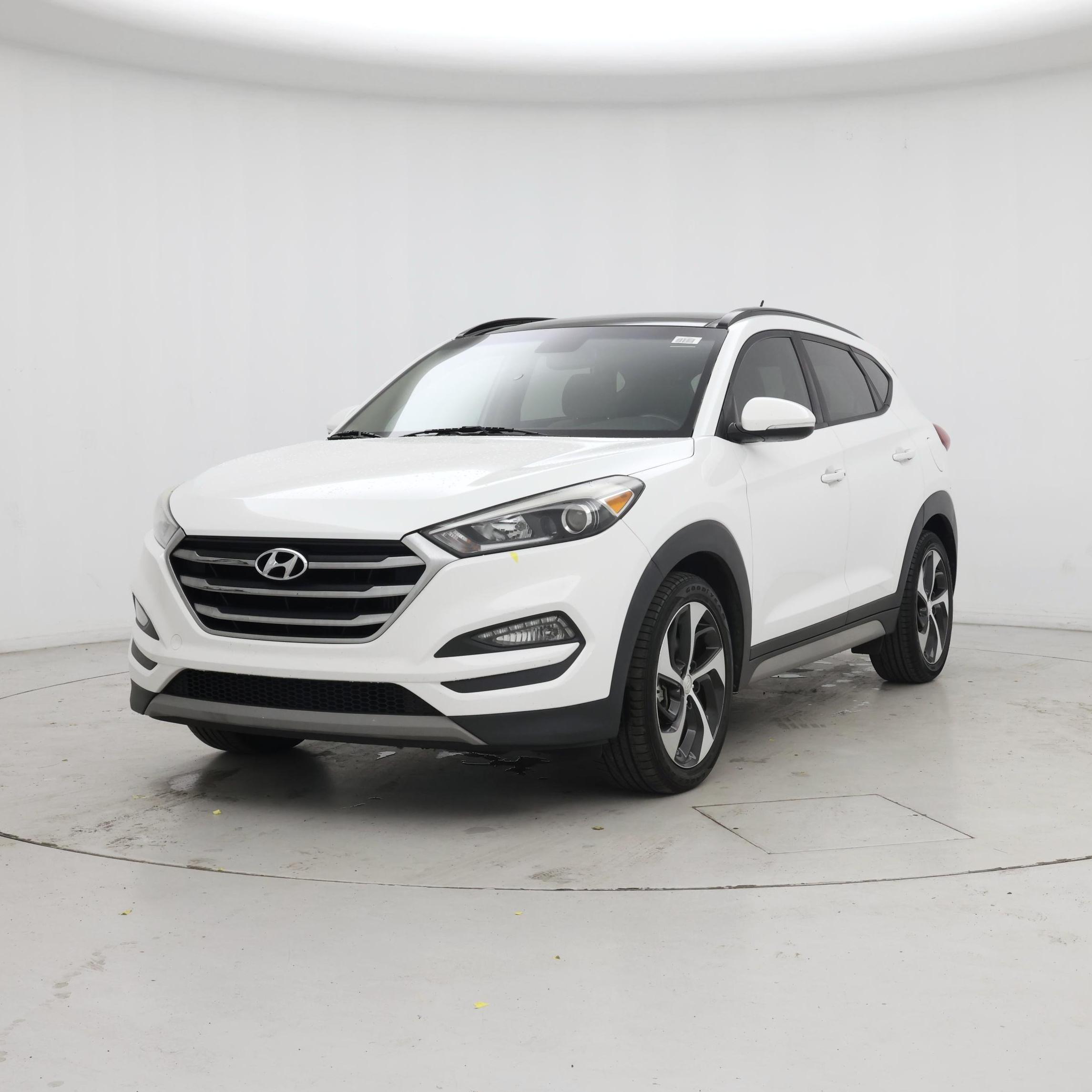 Thumbnail: 2017 Hyundai Tucson - 4