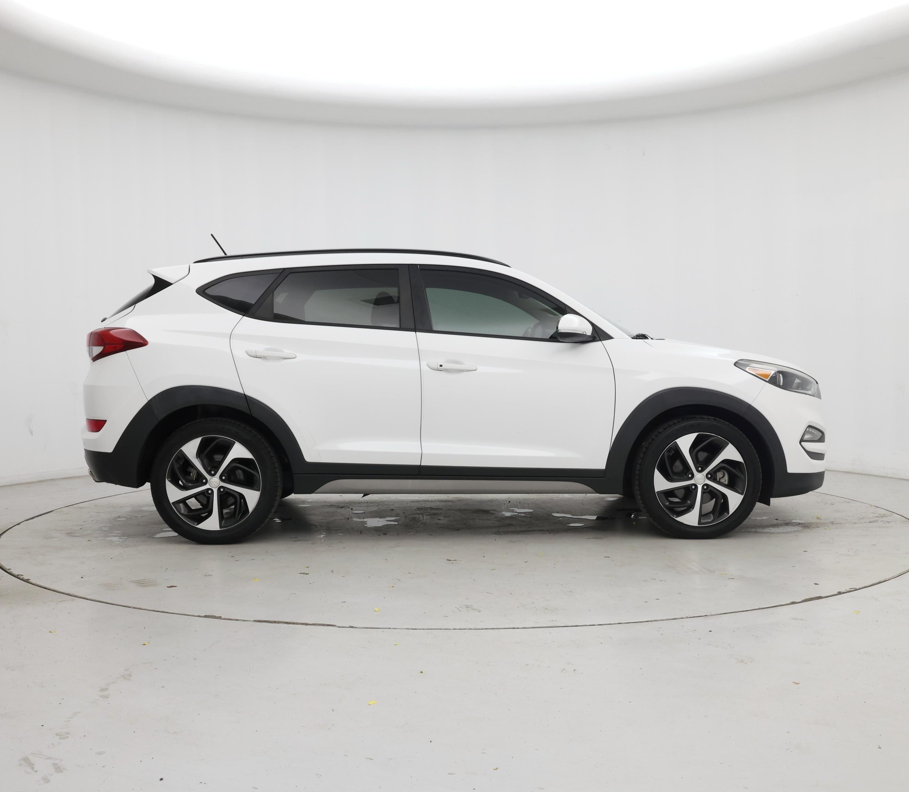 Thumbnail: 2017 Hyundai Tucson - 7