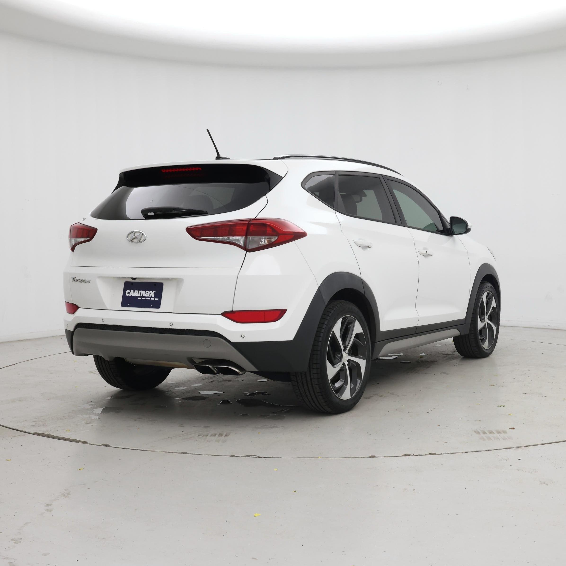 Thumbnail: 2017 Hyundai Tucson - 8