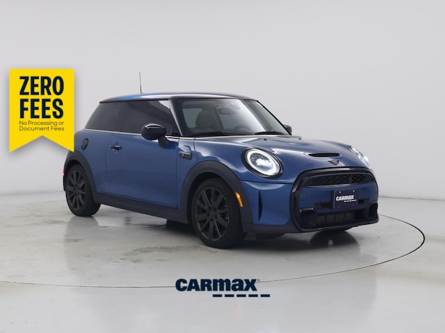 Blue 2022 MINI Cooper Hatchback Front-Wheel Drive Automatic