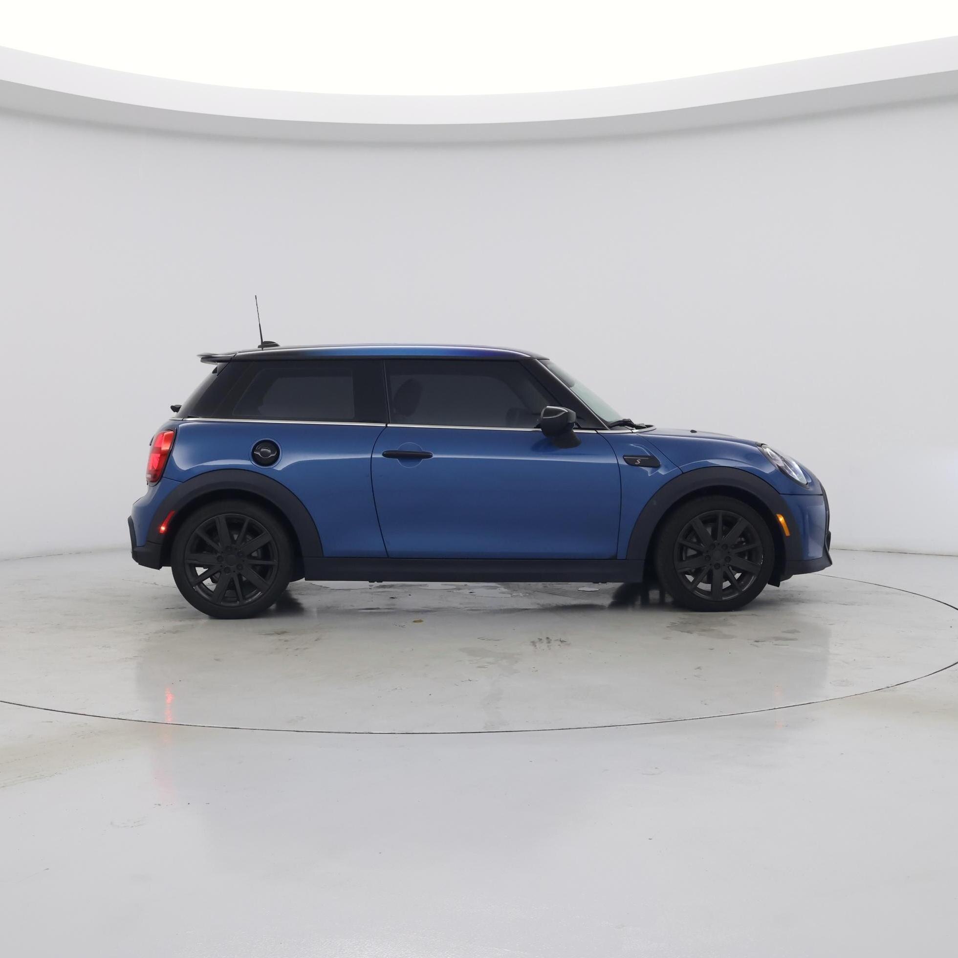 Thumbnail: 2022 MINI Cooper Hardtop - 7