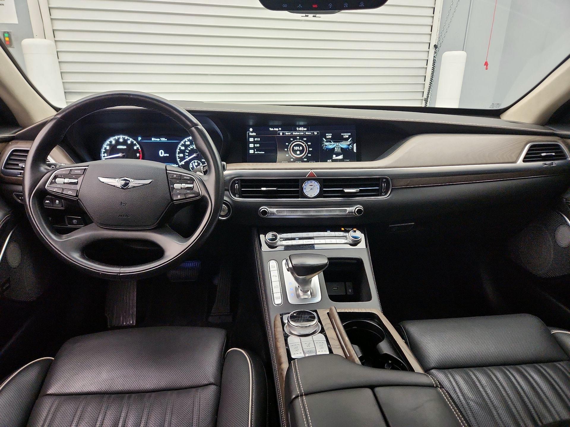 Thumbnail: 2022 Genesis G90 - 9