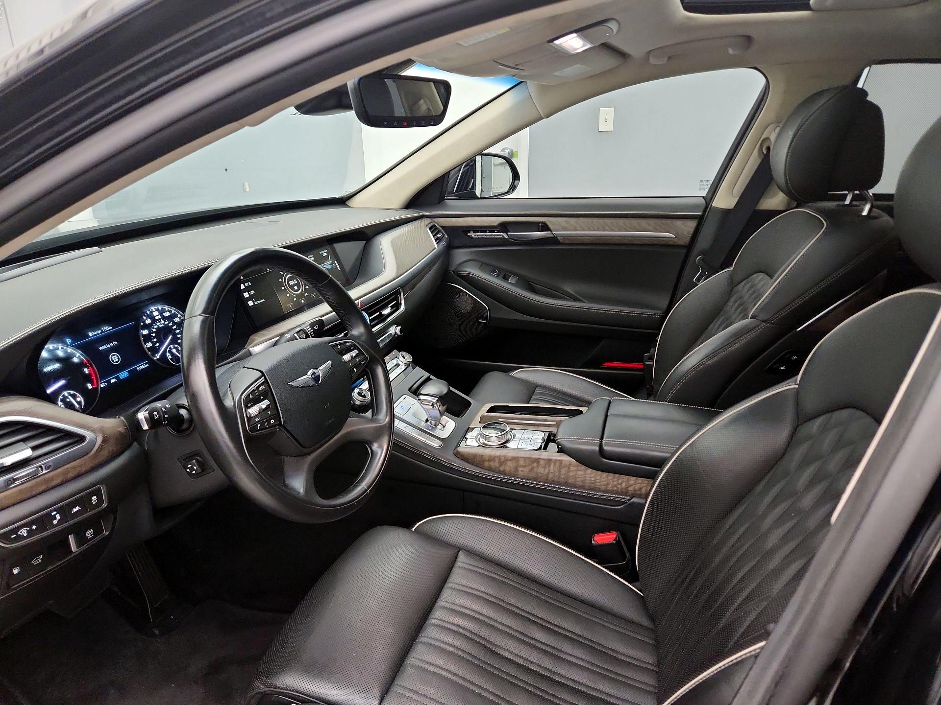 Thumbnail: 2022 Genesis G90 - 11