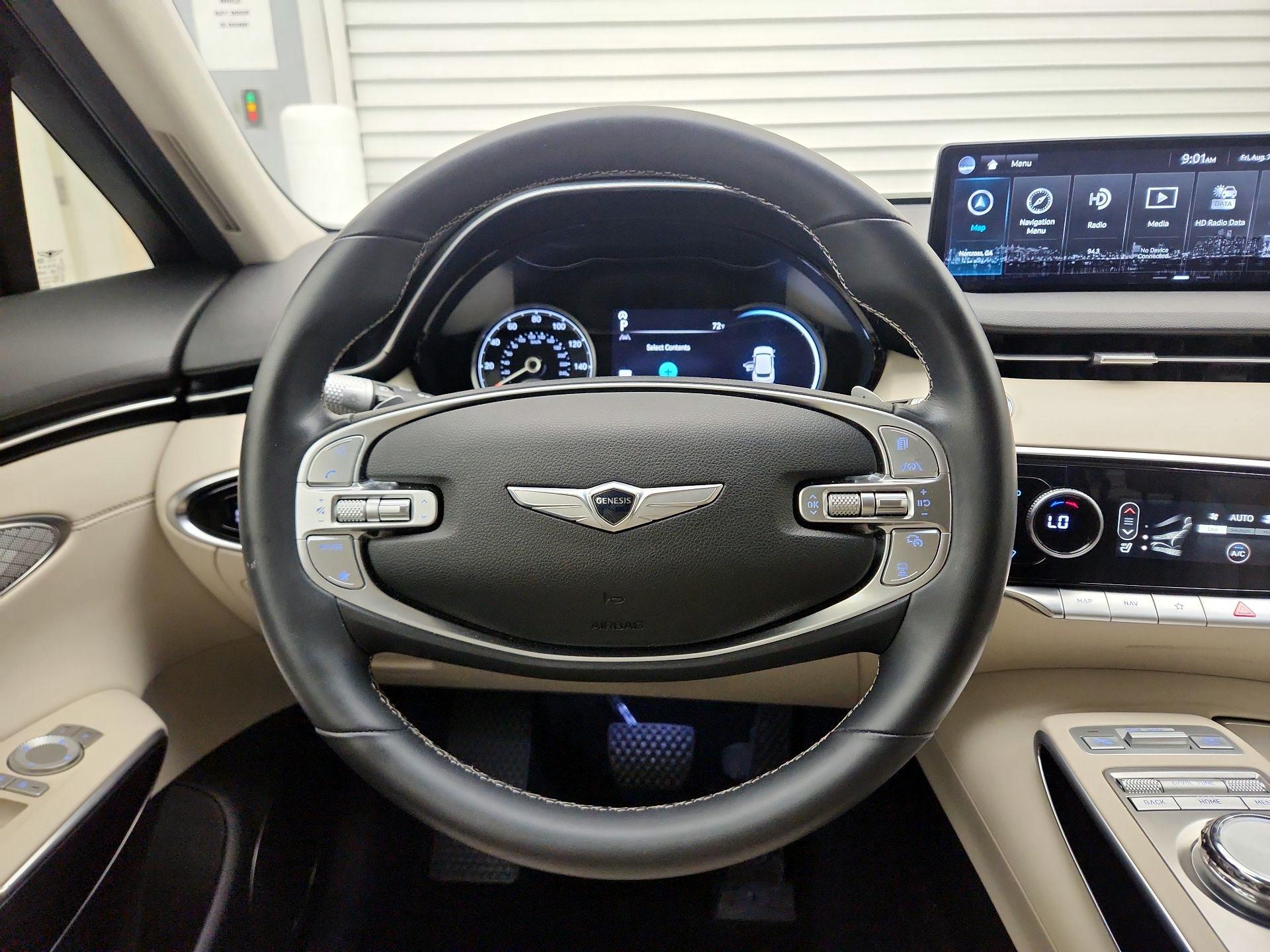Thumbnail: 2023 Genesis GV70 - 10