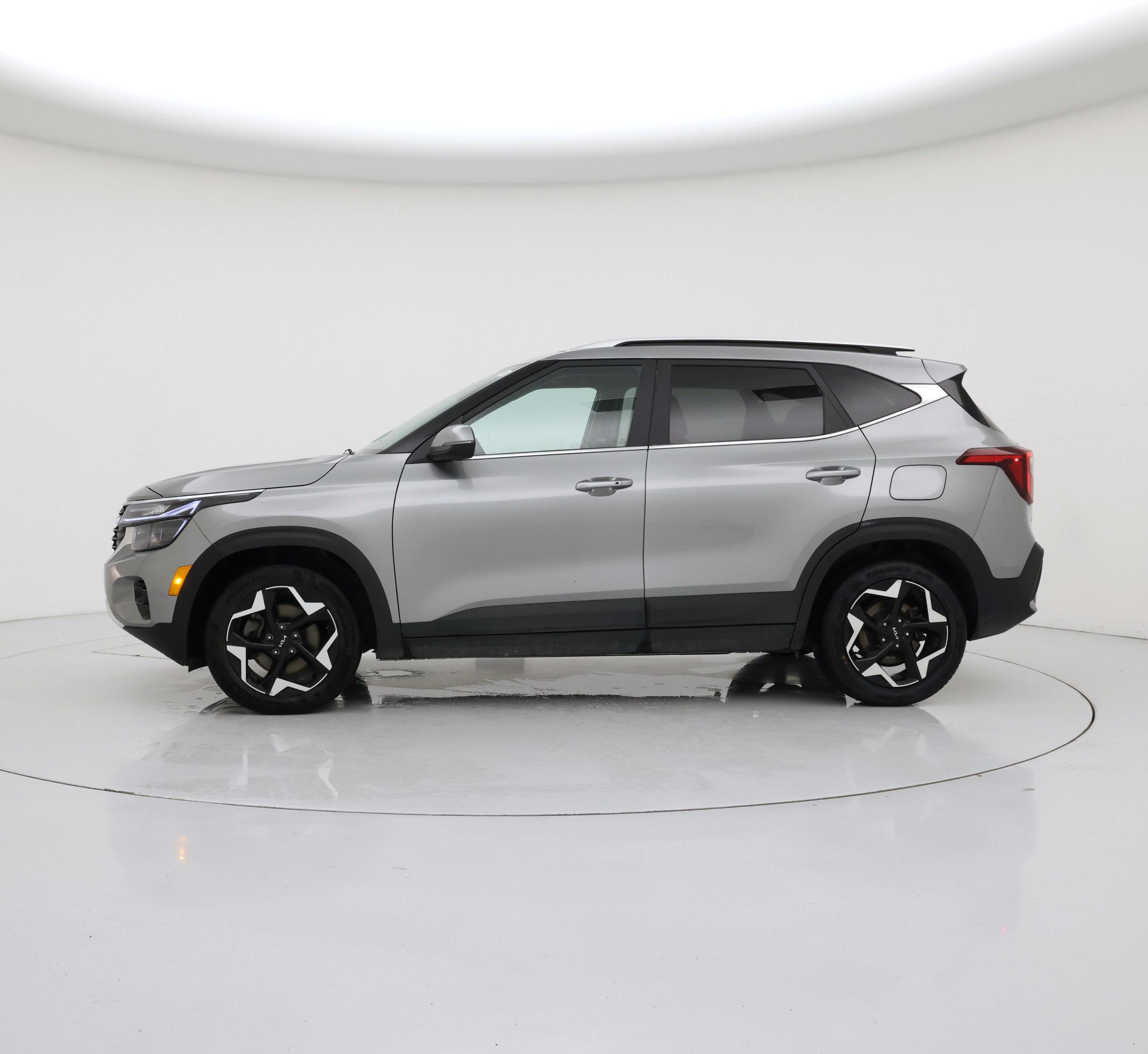 Thumbnail: 2024 Kia Seltos - 3