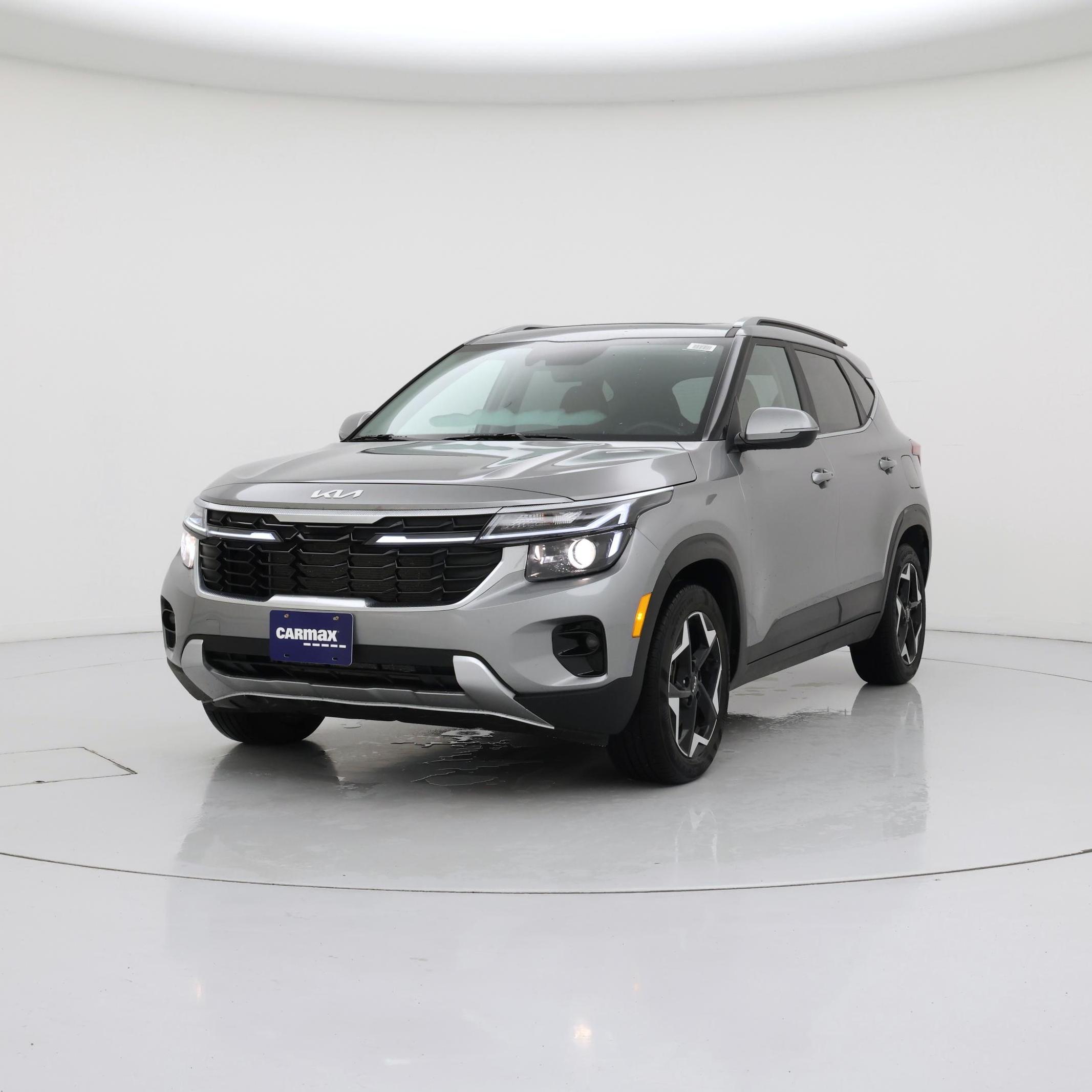 Thumbnail: 2024 Kia Seltos - 4