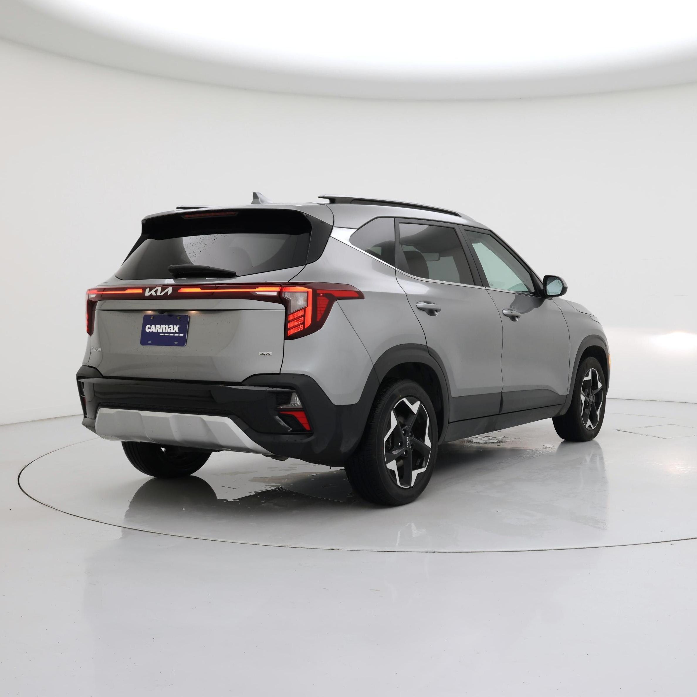 Thumbnail: 2024 Kia Seltos - 8