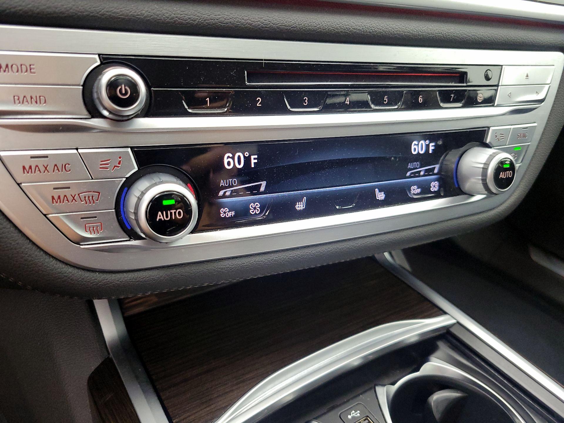 Thumbnail: 2020 BMW 7 Series - 17