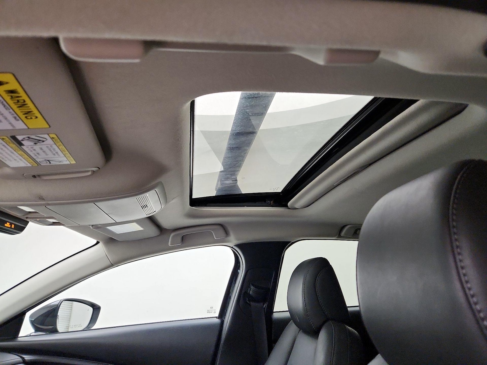 Sunroof(s) & Overhead Airbags