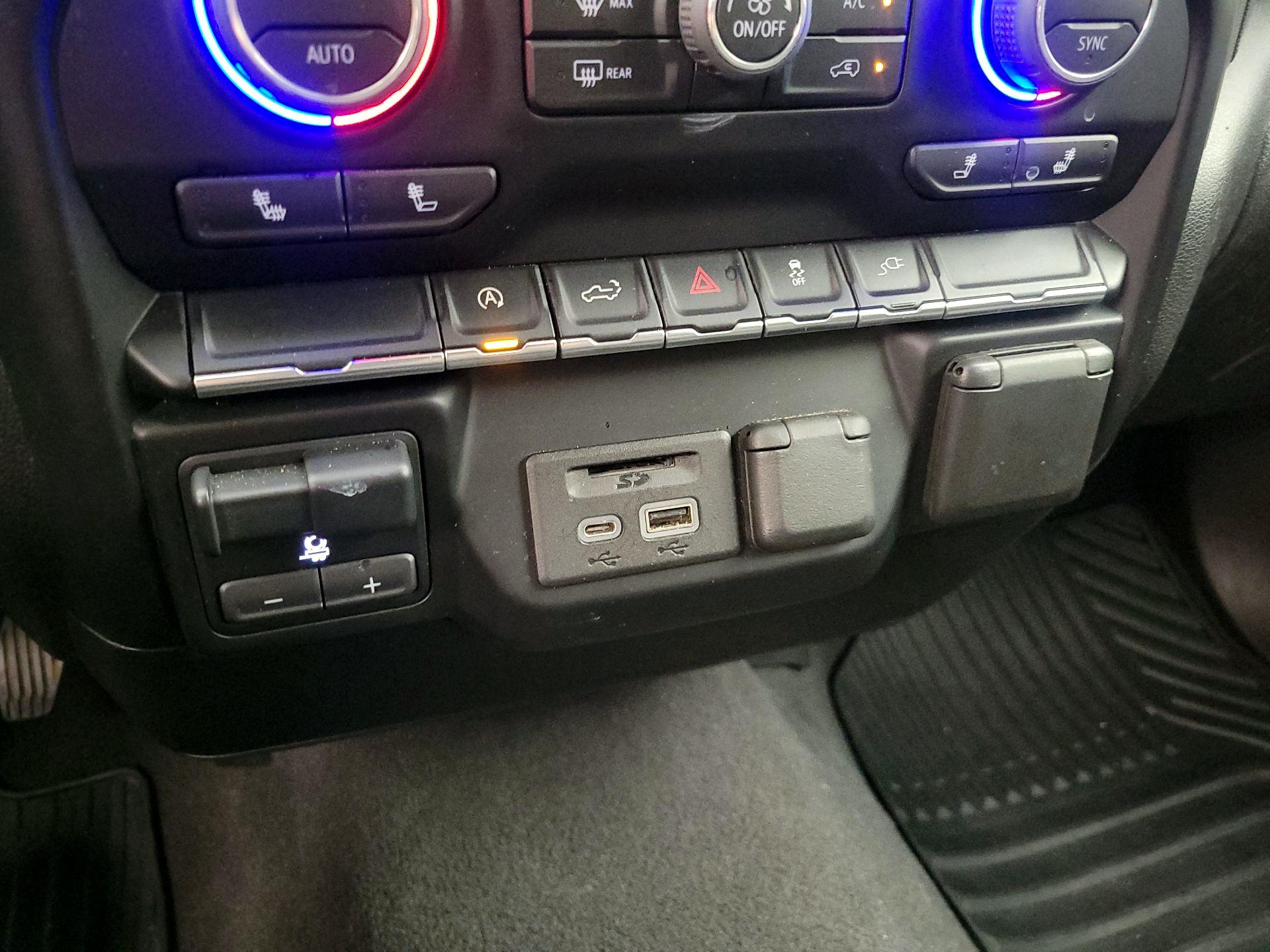 Thumbnail: 2021 Chevrolet Silverado 1500 - 19