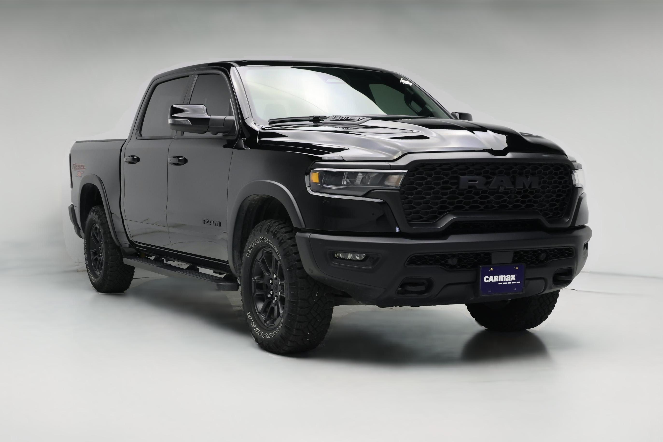 Thumbnail: 2025 RAM 1500 - 1