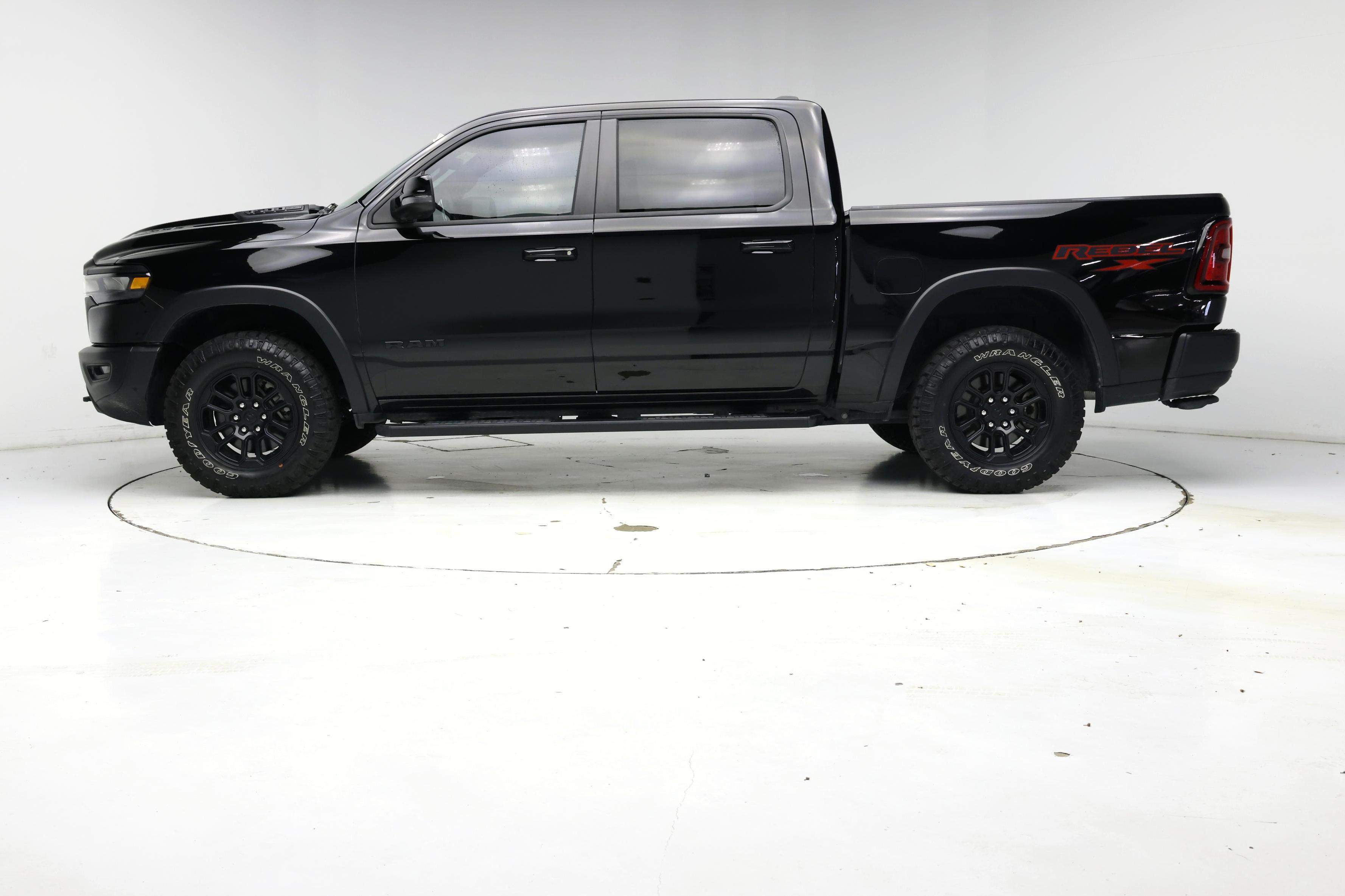 Thumbnail: 2025 RAM 1500 - 3