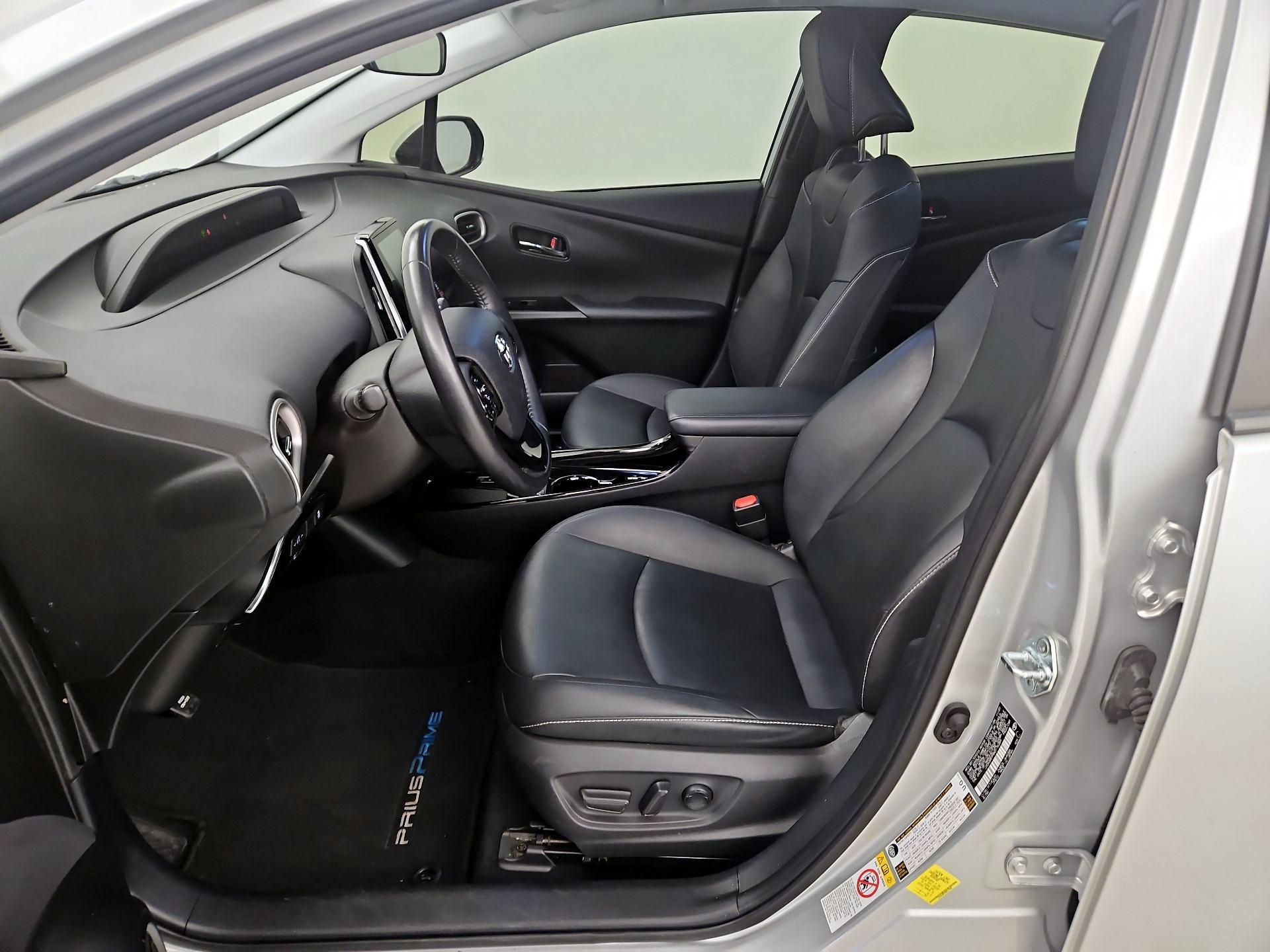 Thumbnail: 2021 Toyota Prius Prime - 11