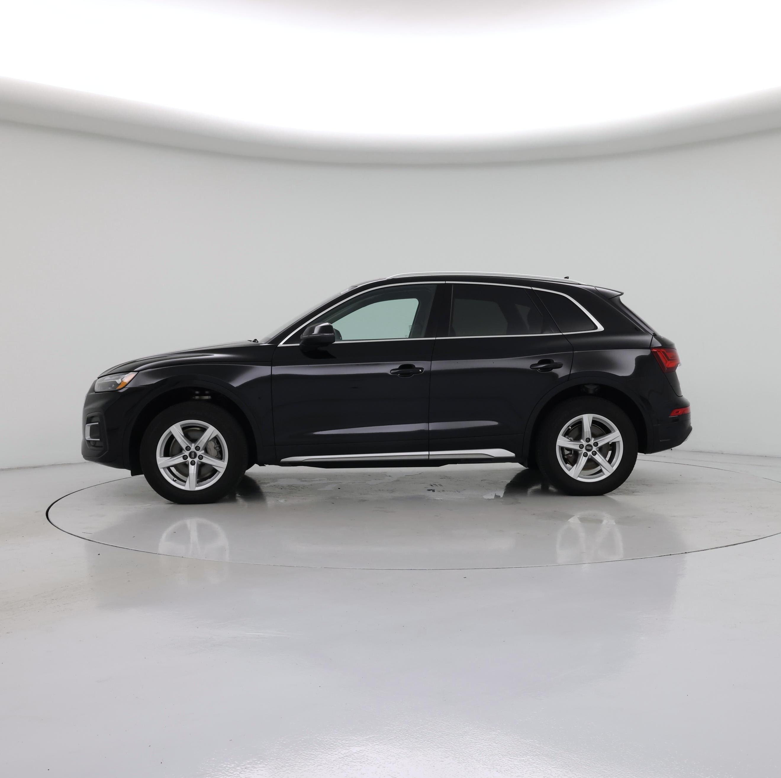 Thumbnail: 2025 Audi Q5 - 3