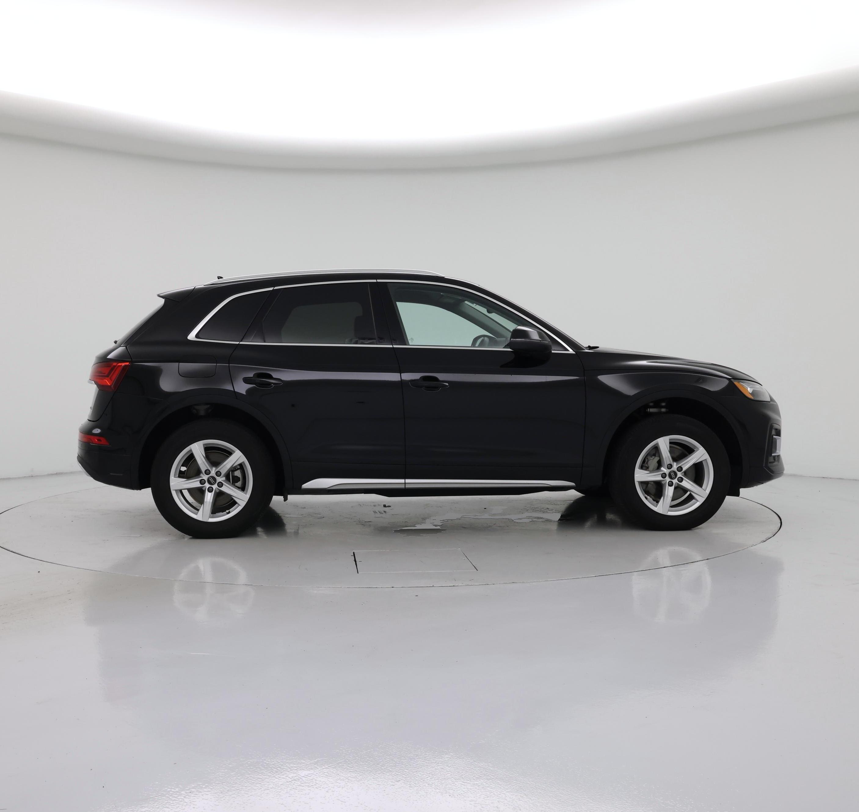 Thumbnail: 2025 Audi Q5 - 7