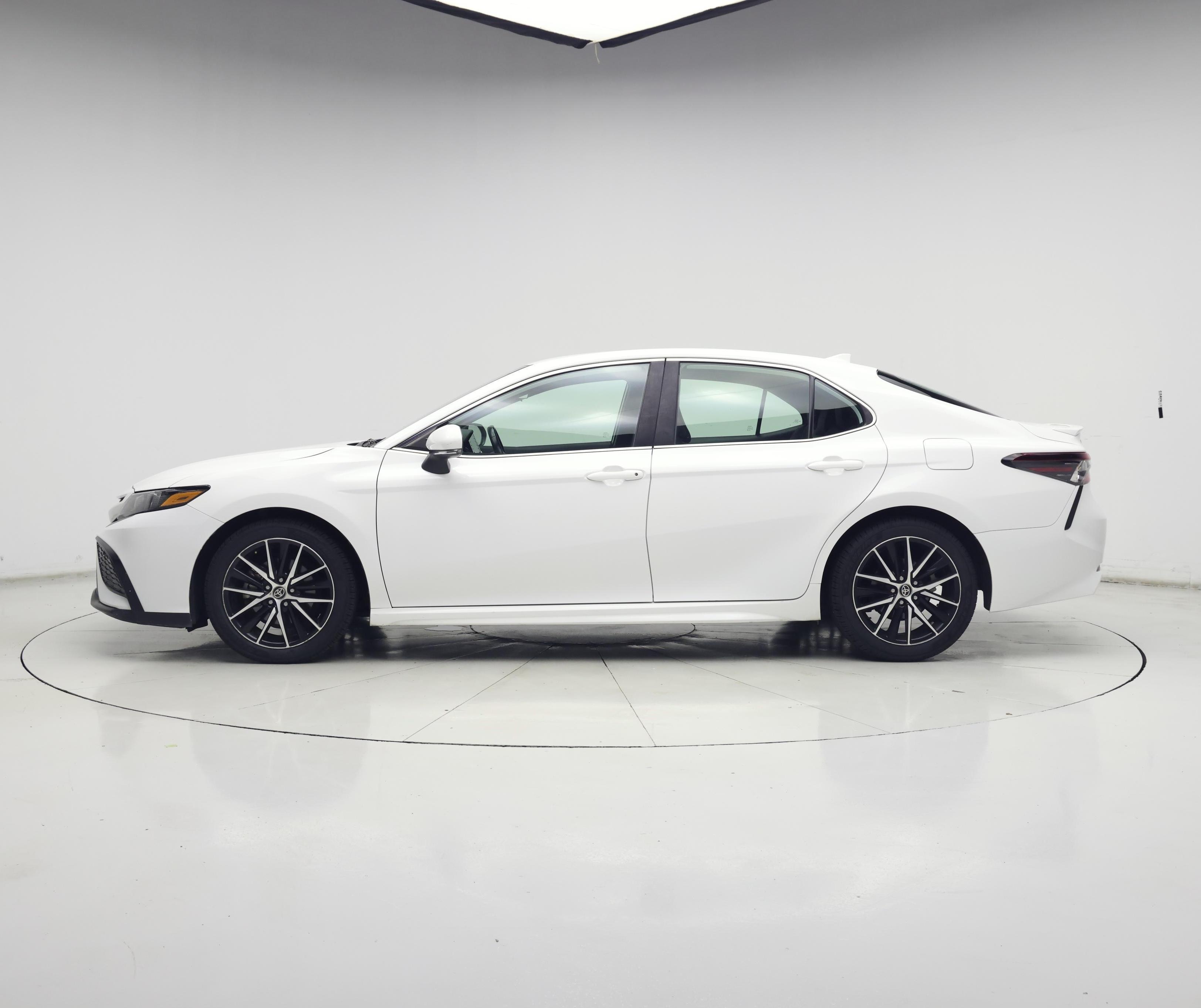 Thumbnail: 2023 Toyota Camry - 3