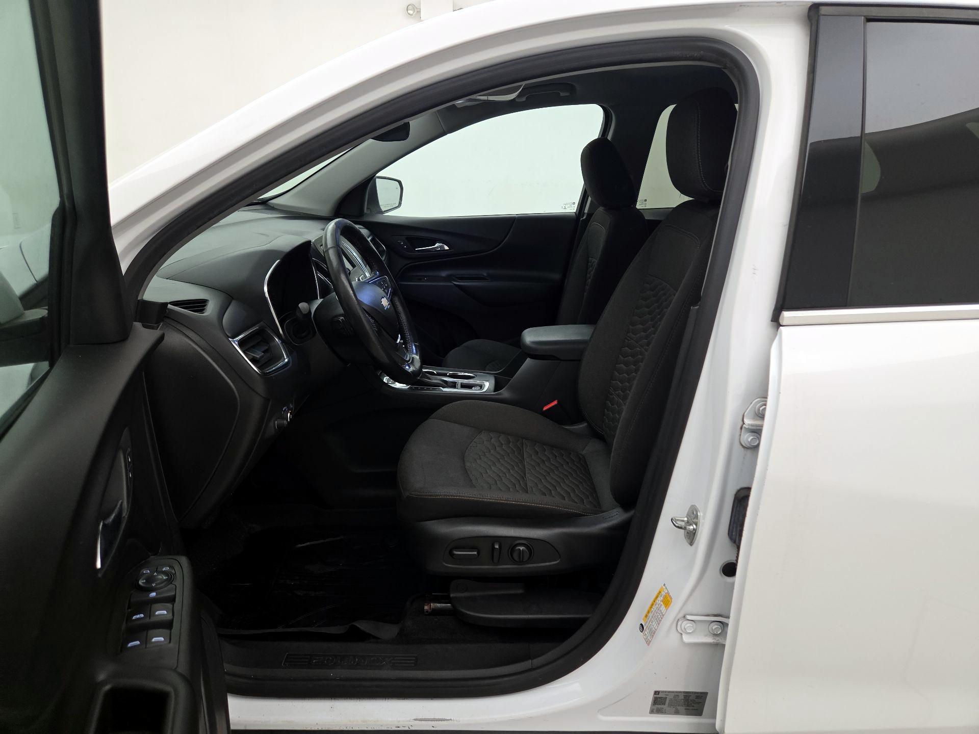 Thumbnail: 2020 Chevrolet Equinox - 9