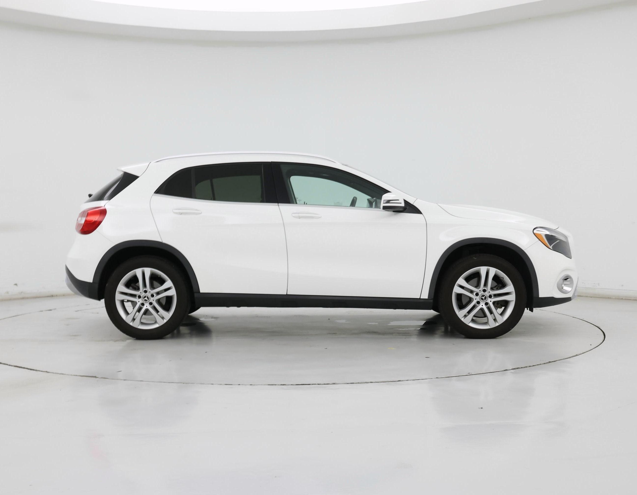 Thumbnail: 2020 Mercedes-Benz GLA - 7