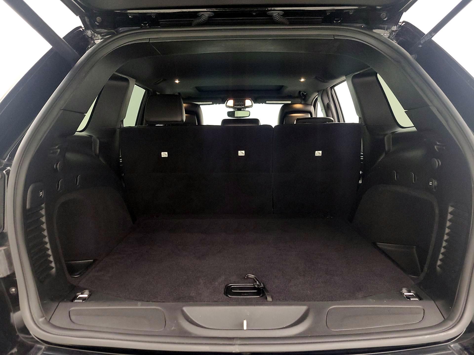 Thumbnail: 2020 Jeep Grand Cherokee - 20