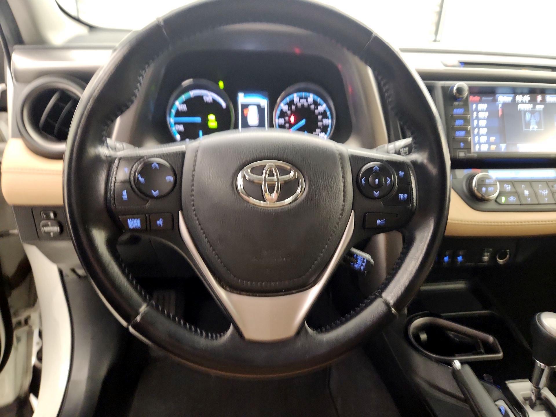 Thumbnail: 2016 Toyota RAV4 - 10