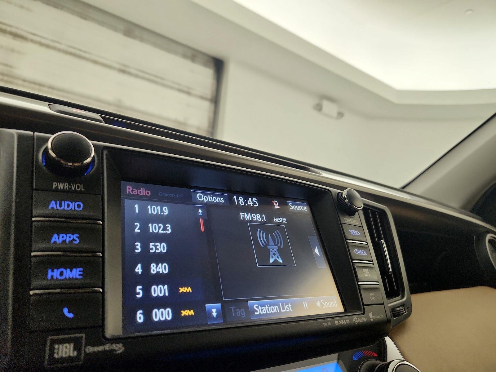 2016 Toyota RAV4 Limited - Photo 16