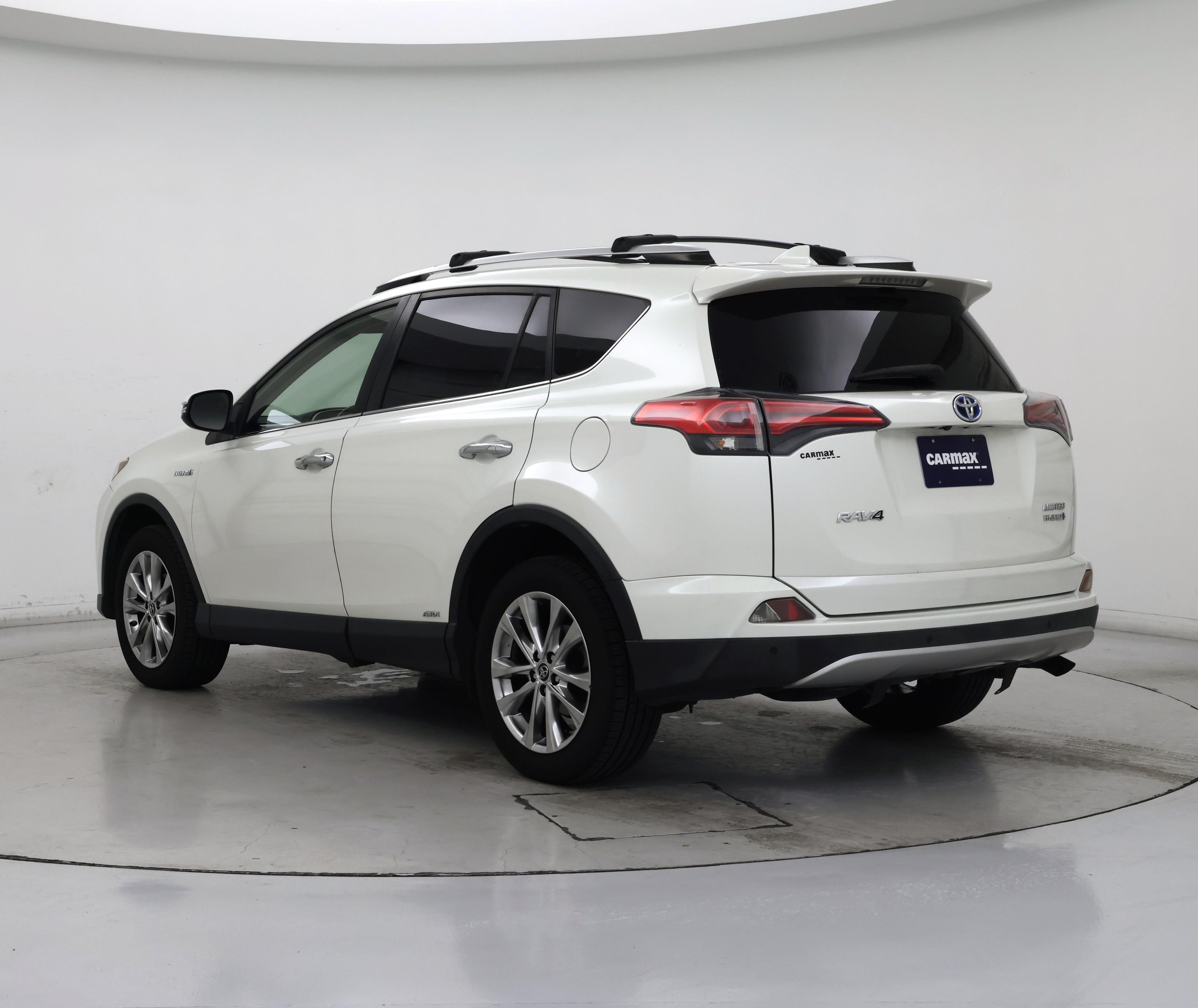 Thumbnail: 2016 Toyota RAV4 - 2