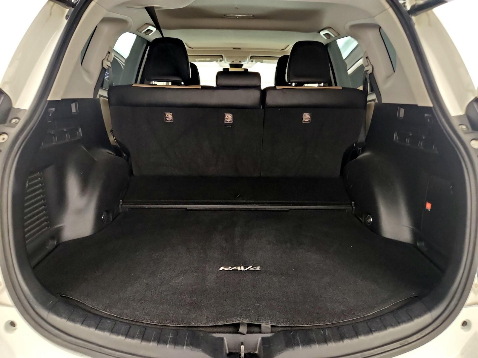 2016 Toyota RAV4 Limited - Photo 22