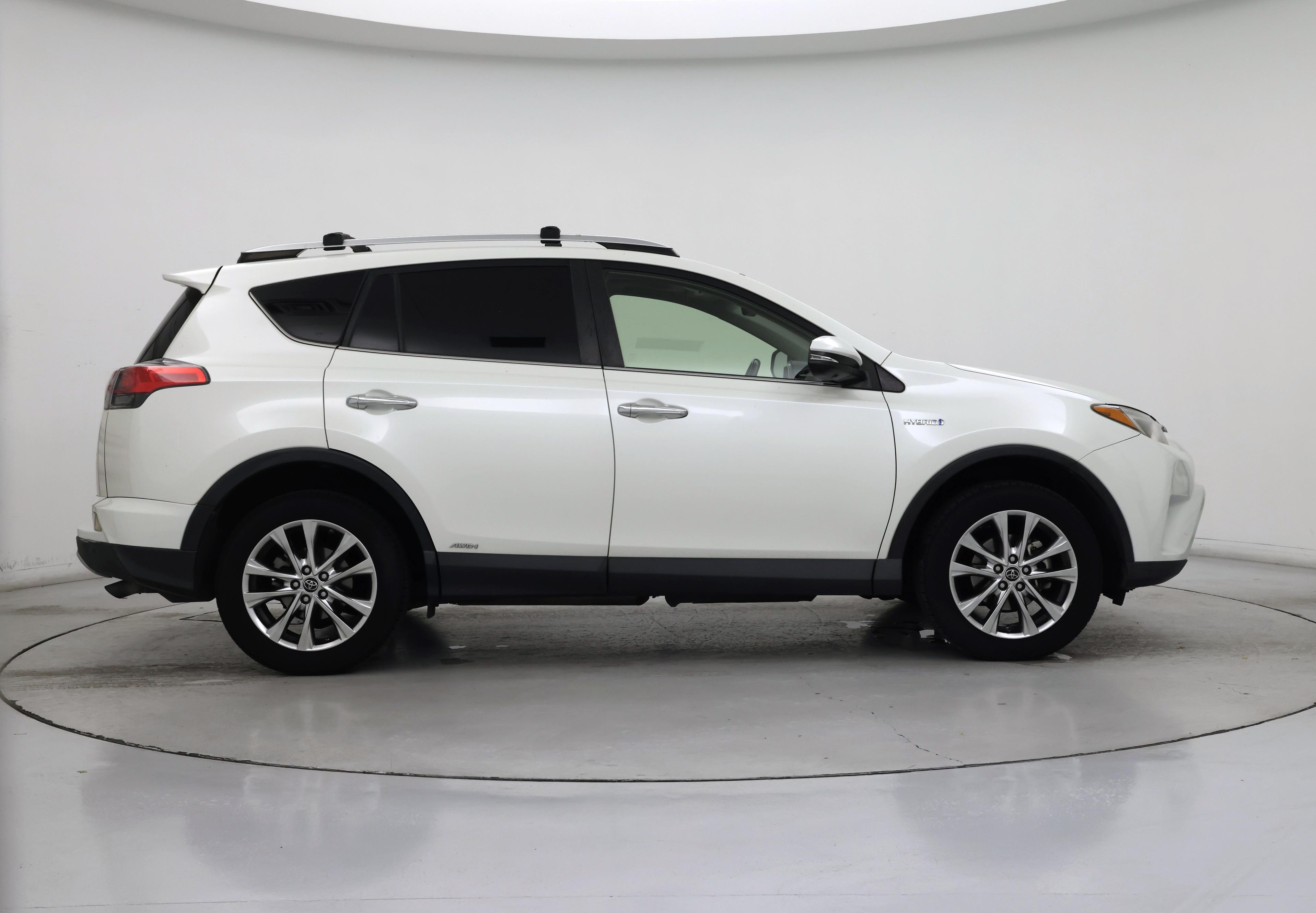 Thumbnail: 2016 Toyota RAV4 - 7