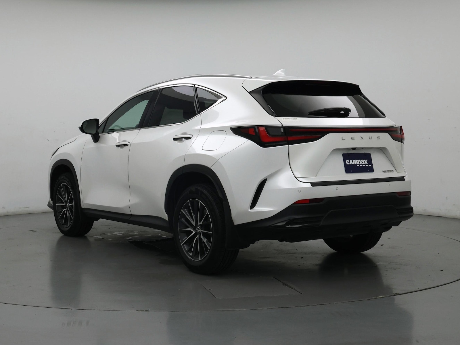 2024 Lexus NX 250 - Photo 3