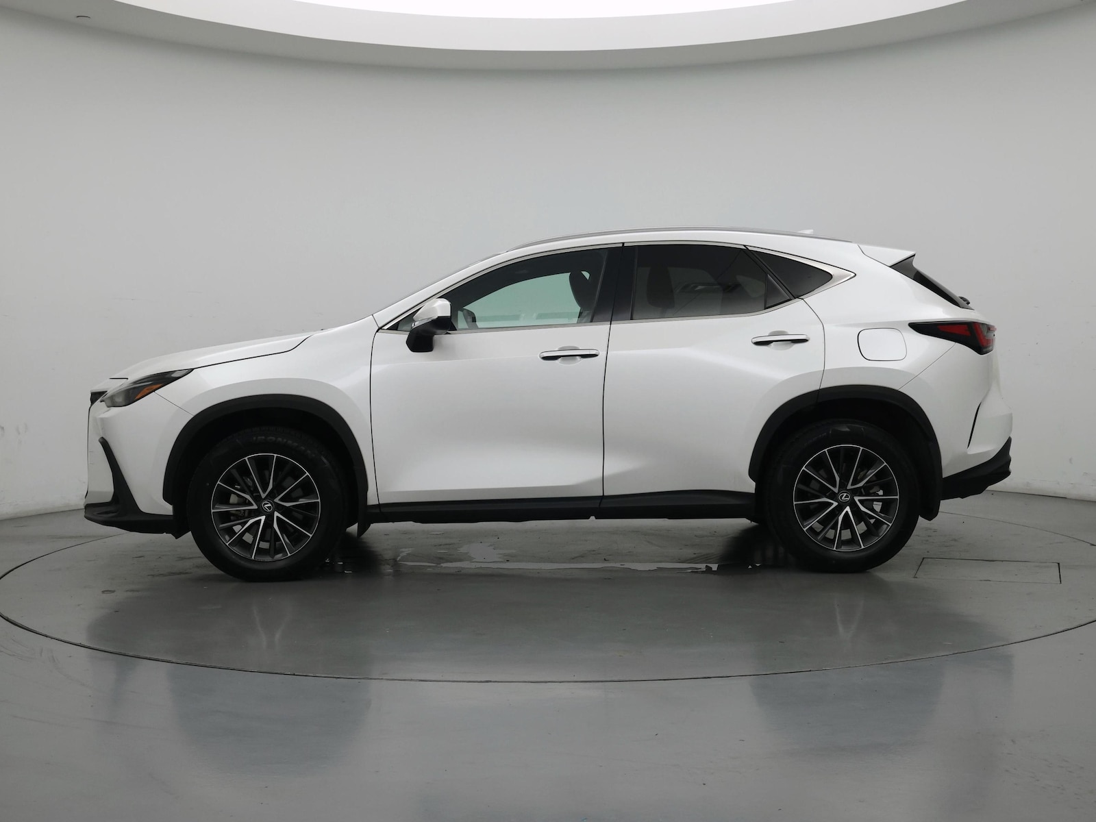 2024 Lexus NX 250 - Photo 4