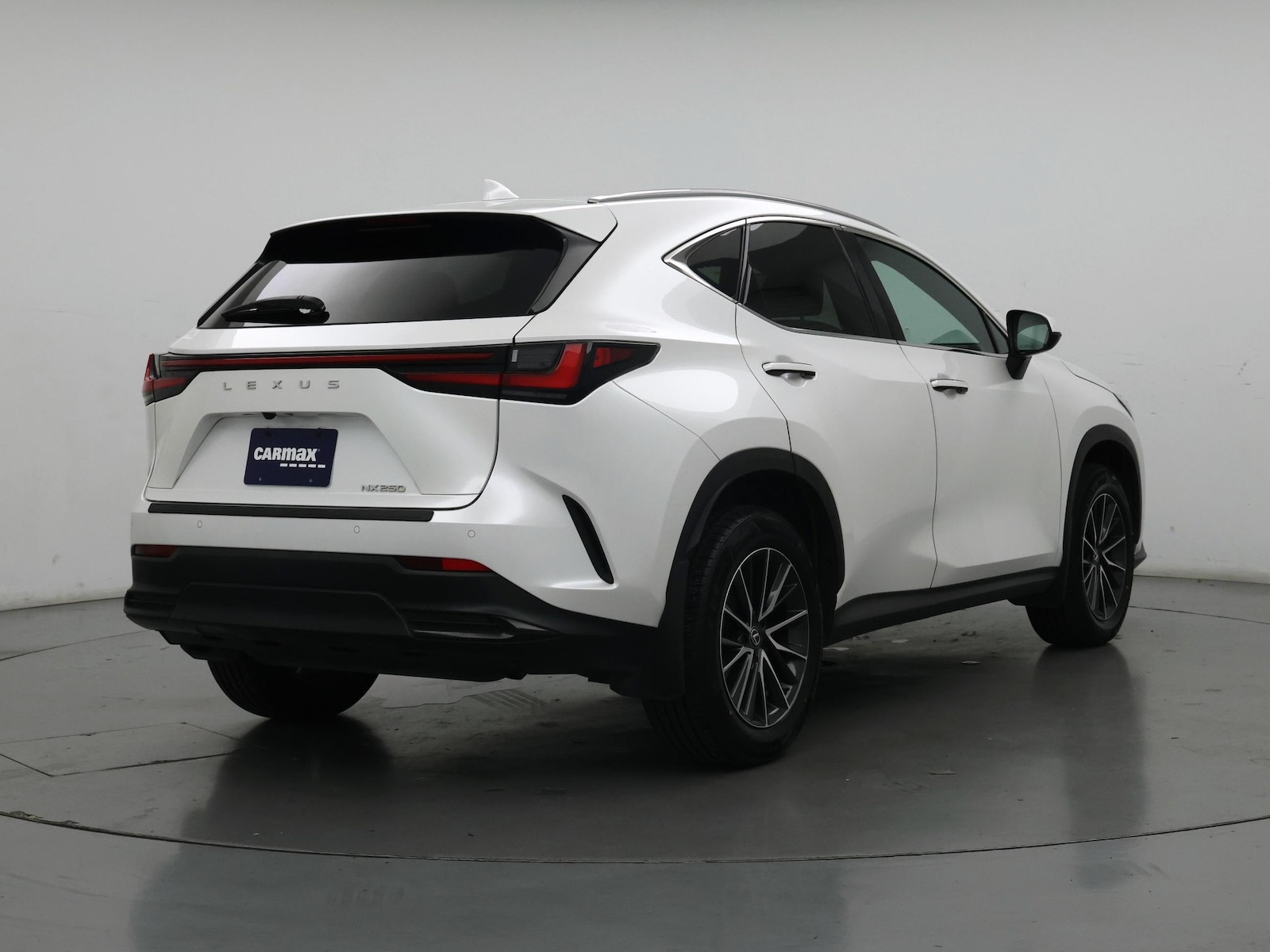 2024 Lexus NX 250 - Photo 9