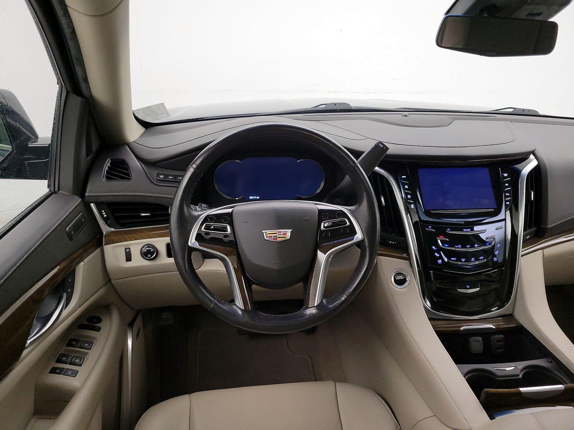 Thumbnail: 2019 Cadillac Escalade - 10