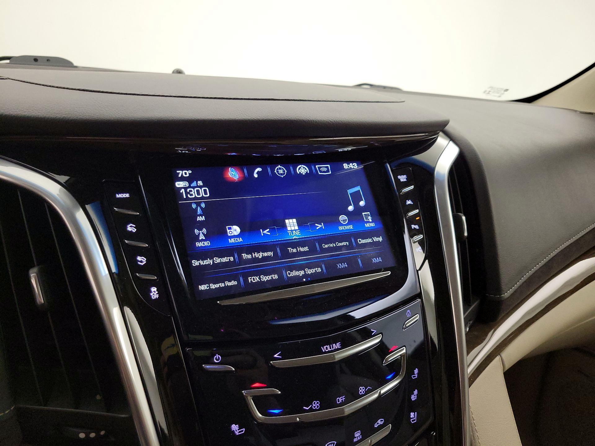 Thumbnail: 2019 Cadillac Escalade - 16