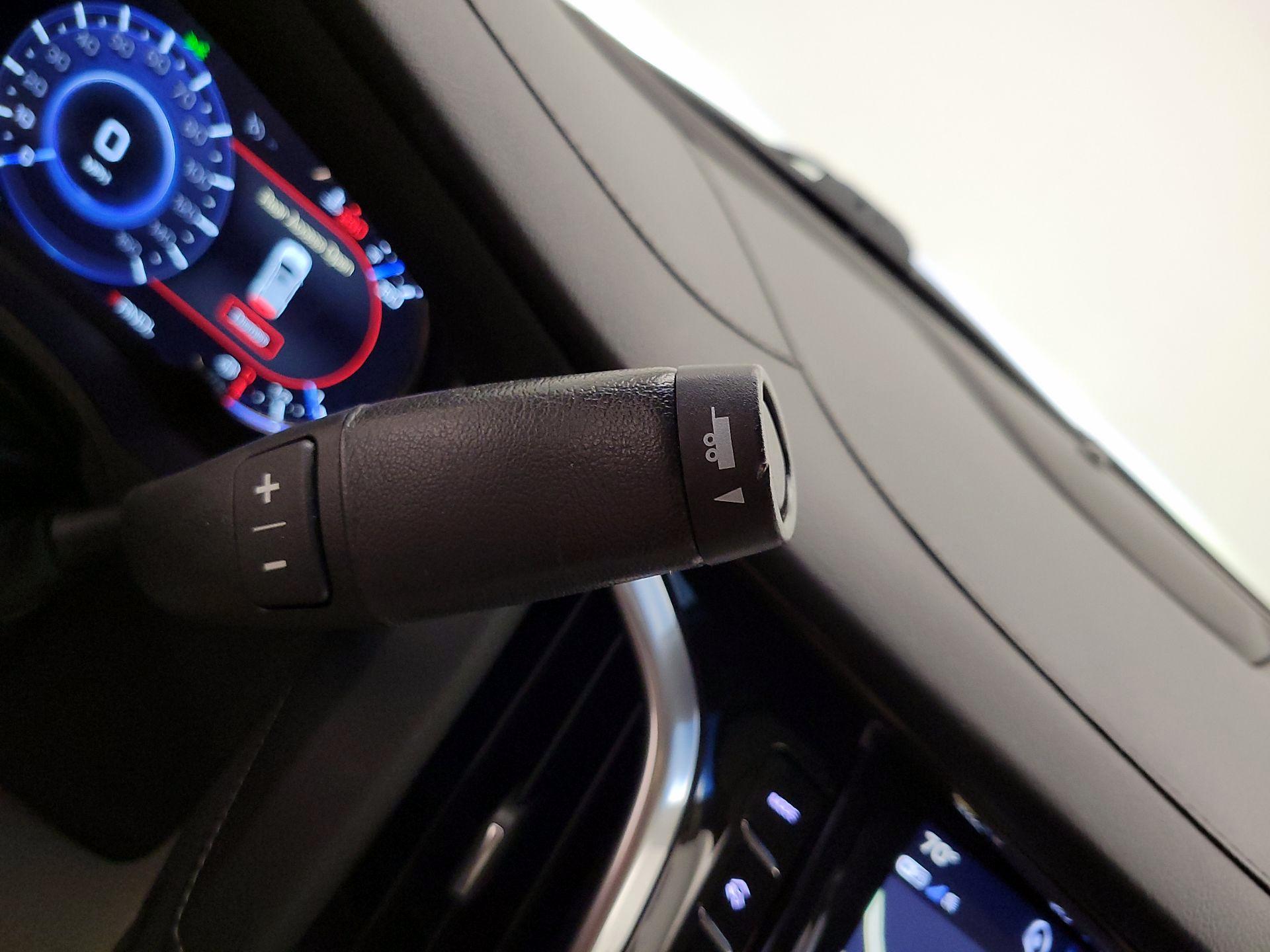Thumbnail: 2019 Cadillac Escalade - 18
