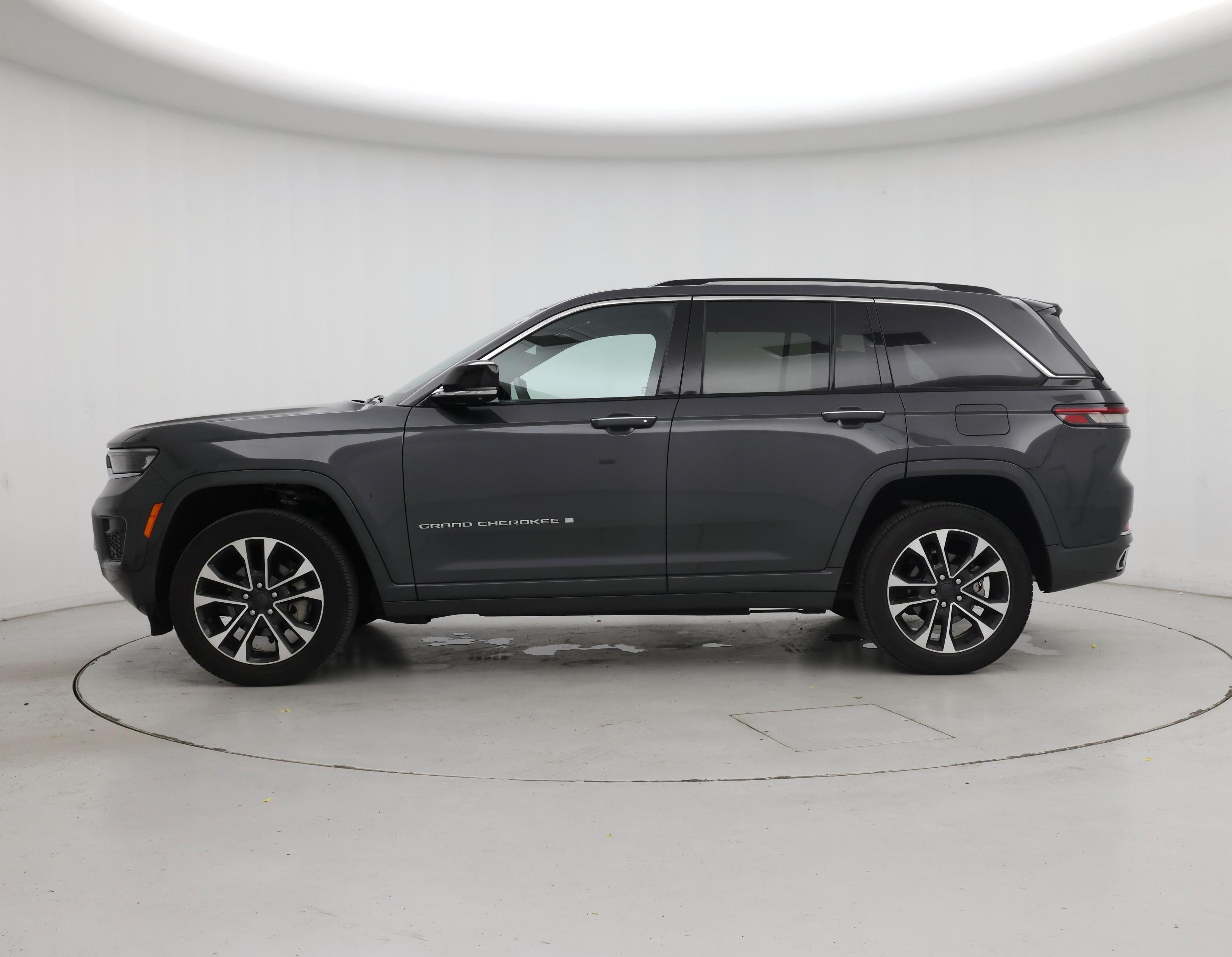 Thumbnail: 2022 Jeep Grand Cherokee - 3