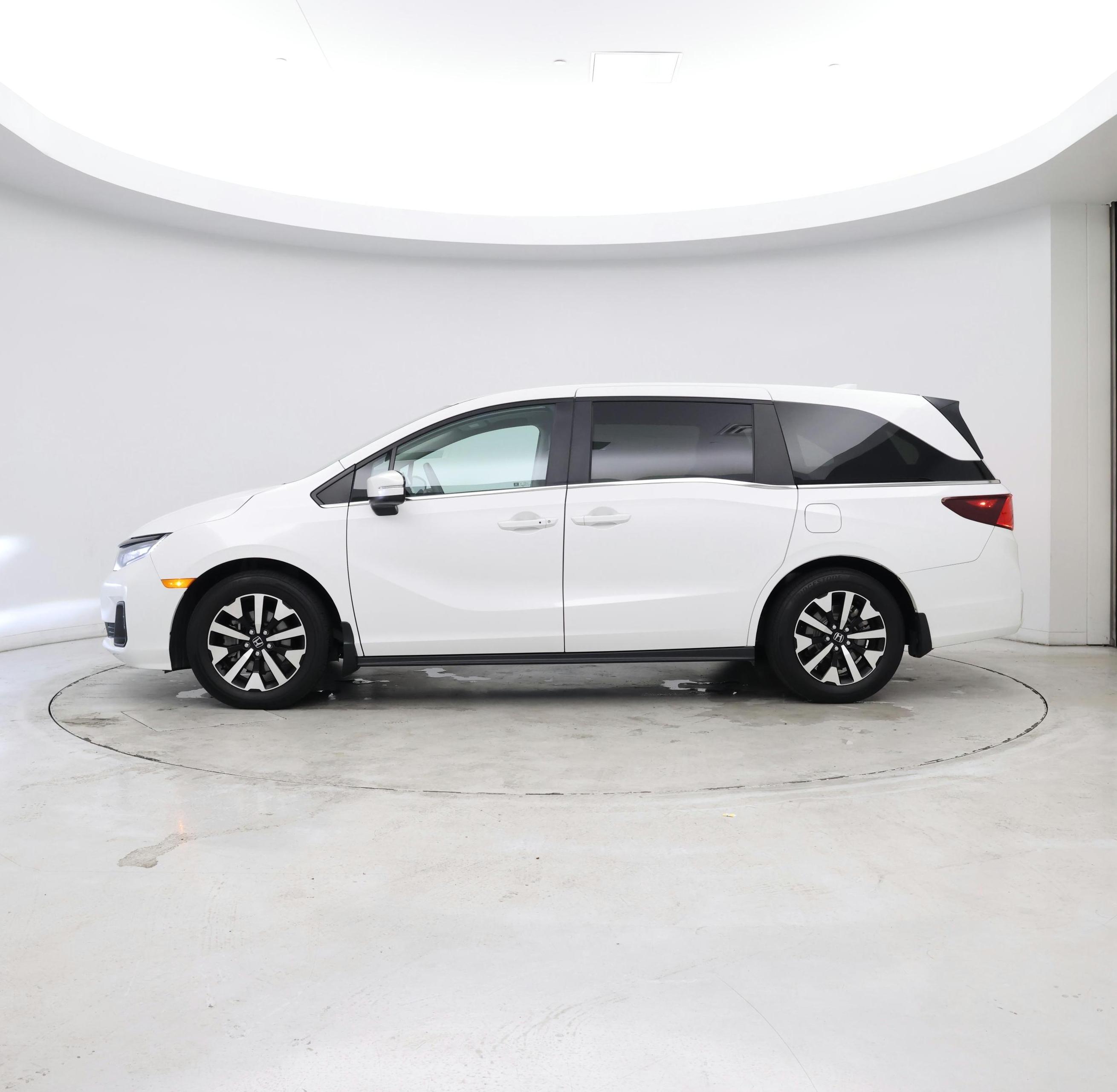 Thumbnail: 2025 Honda Odyssey - 2