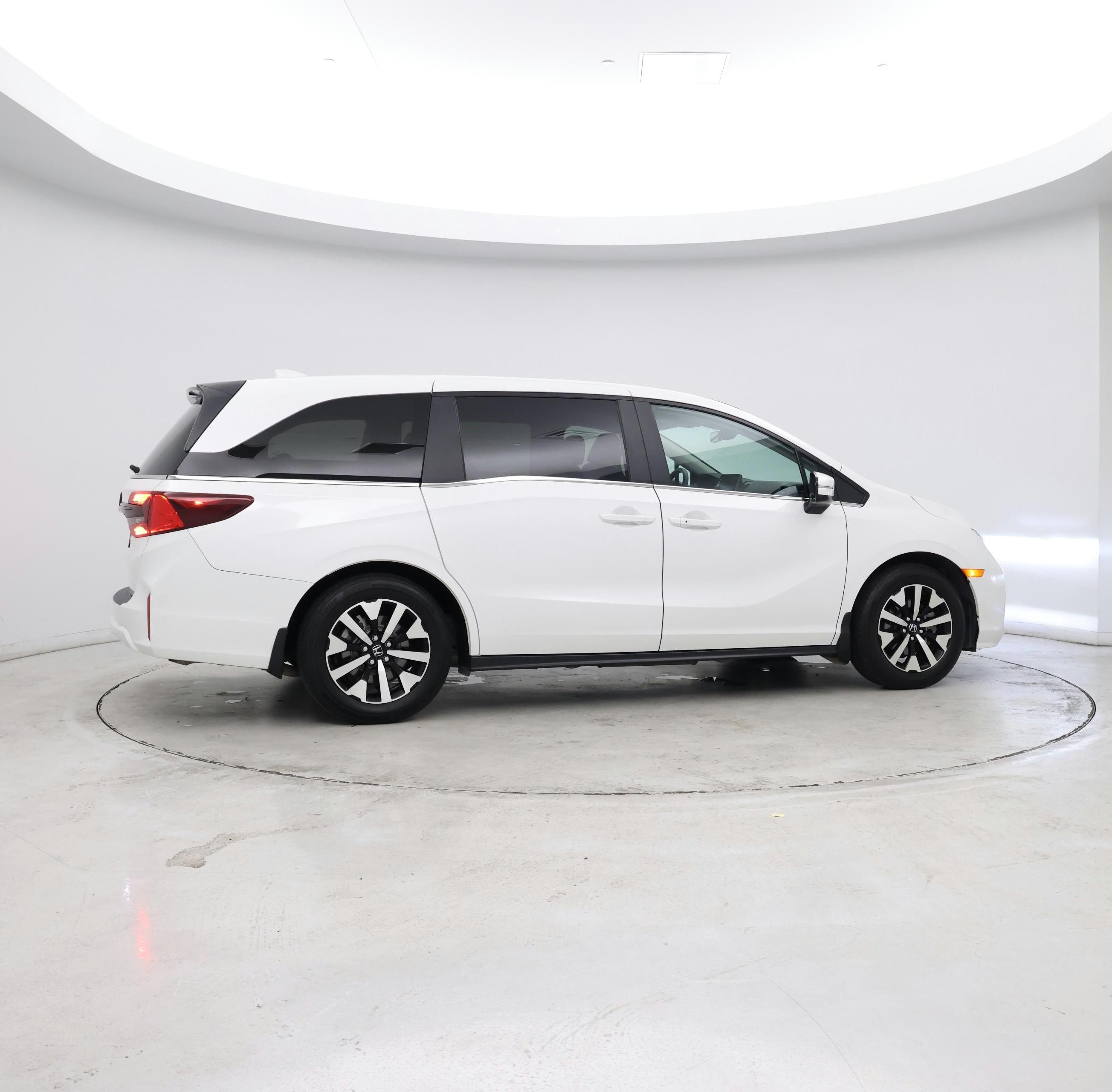 Thumbnail: 2025 Honda Odyssey - 8