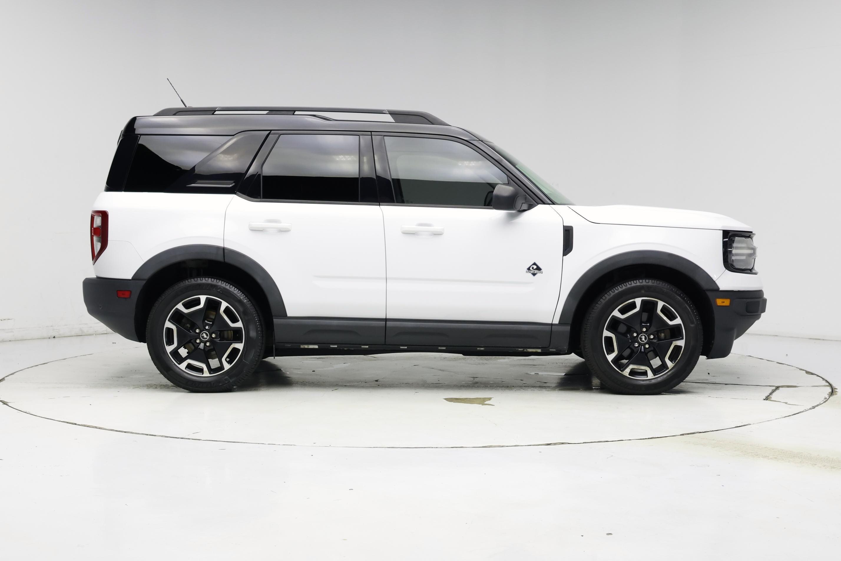 Thumbnail: 2021 Ford Bronco Sport - 7