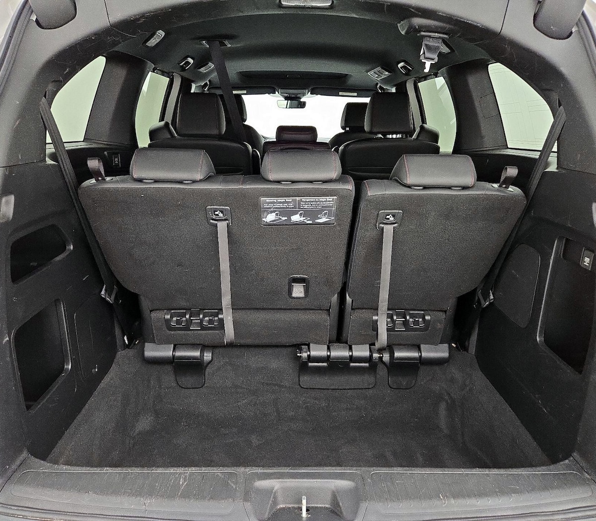 Trunk/Cargo (Seats Up)