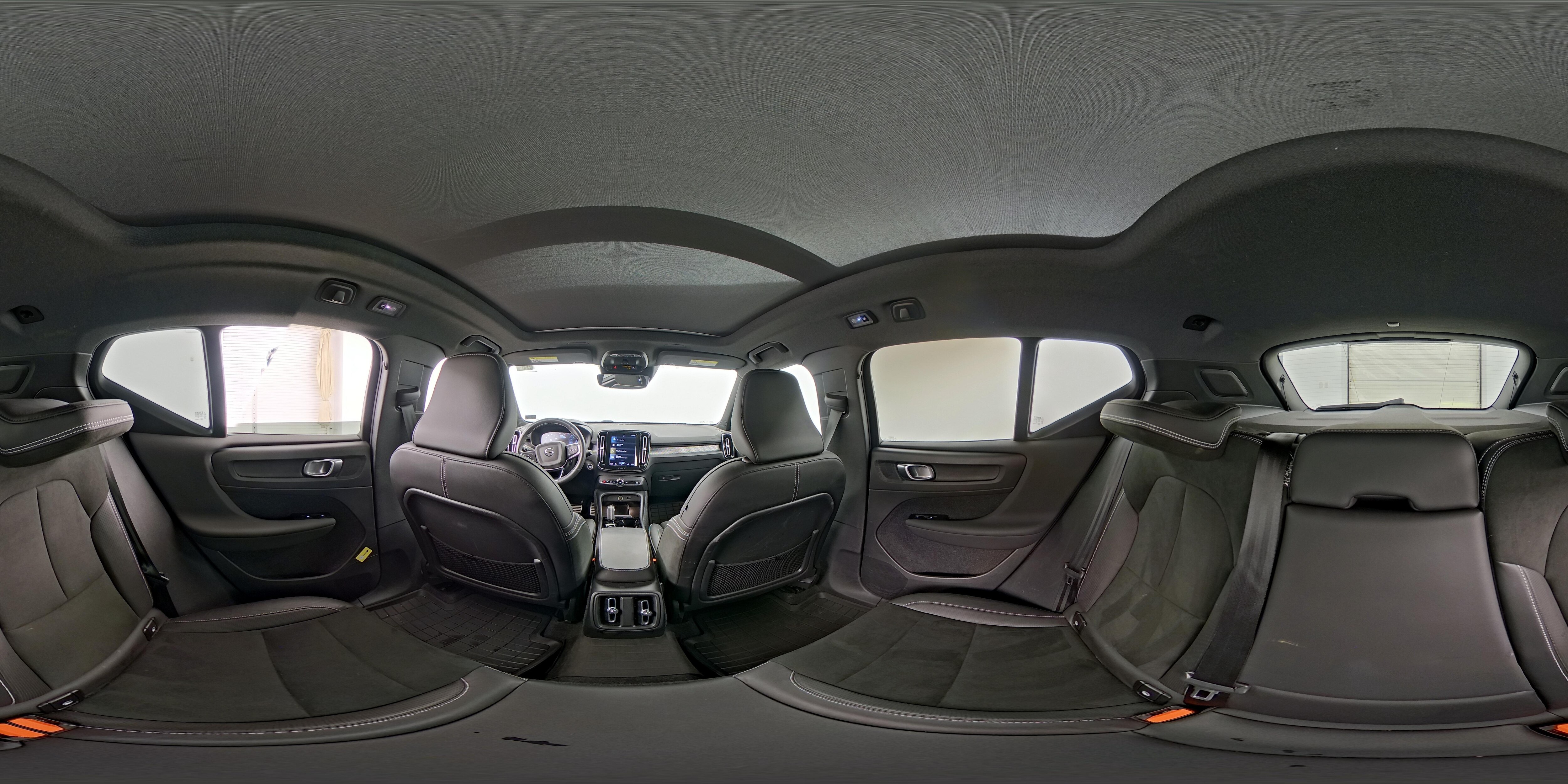 2021 Volvo XC40 R-Design - Photo 27