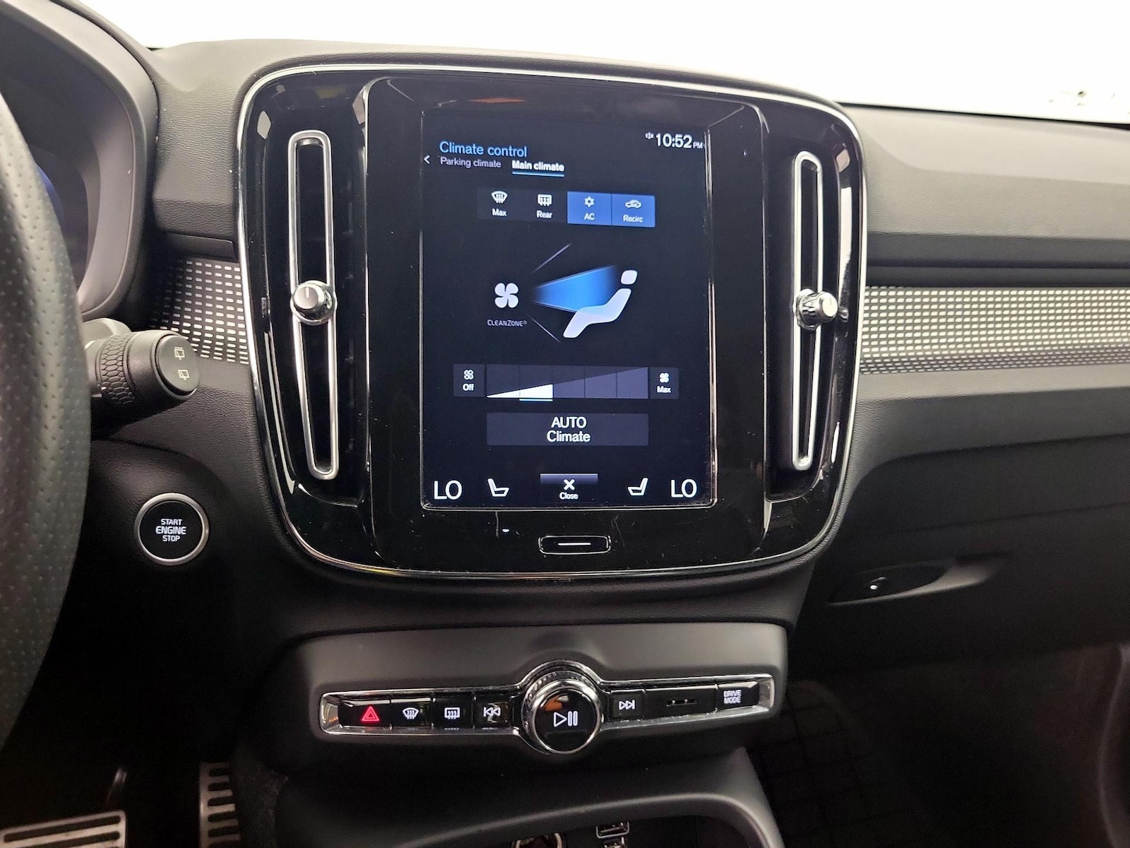 2021 Volvo XC40 R-Design - Photo 18