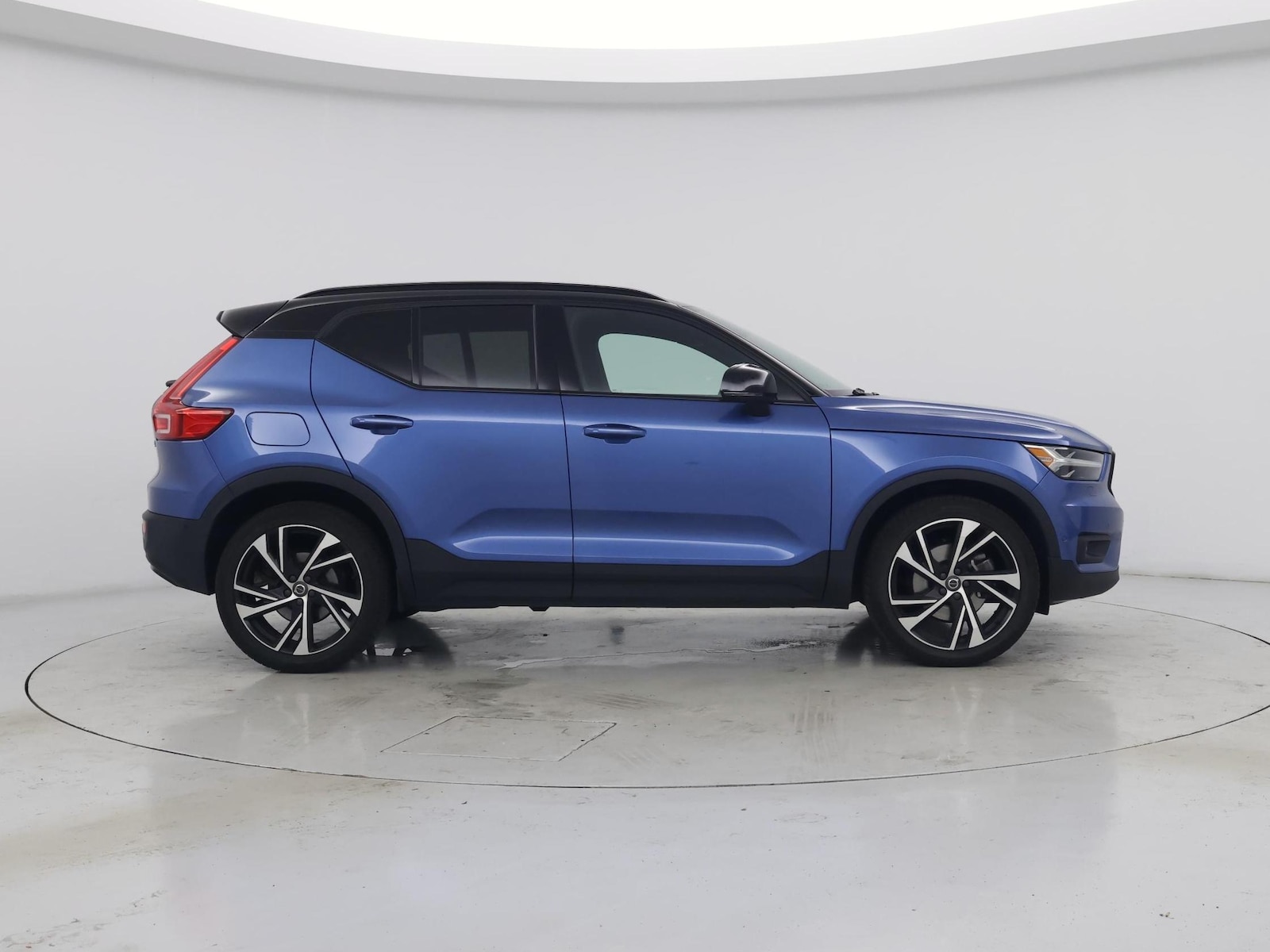 2021 Volvo XC40 R-Design - Photo 8