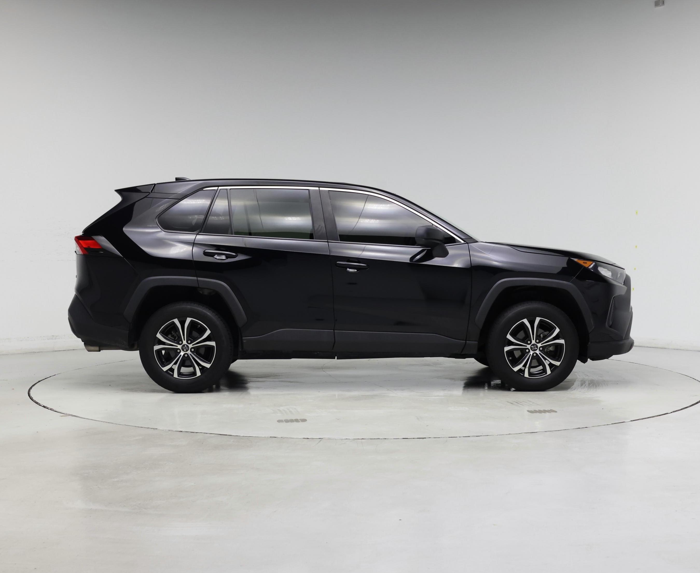 Thumbnail: 2022 Toyota RAV4 - 7