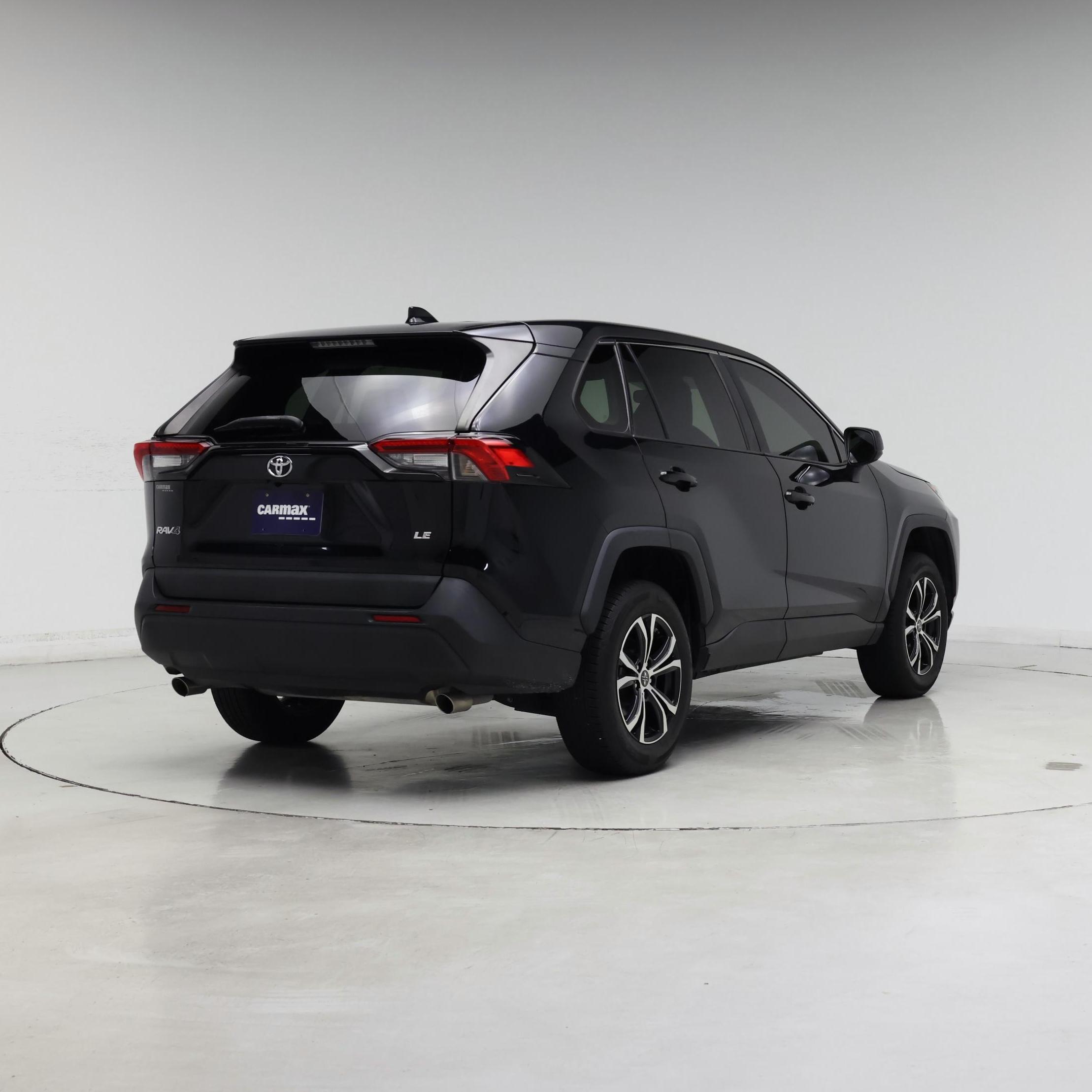 Thumbnail: 2022 Toyota RAV4 - 8