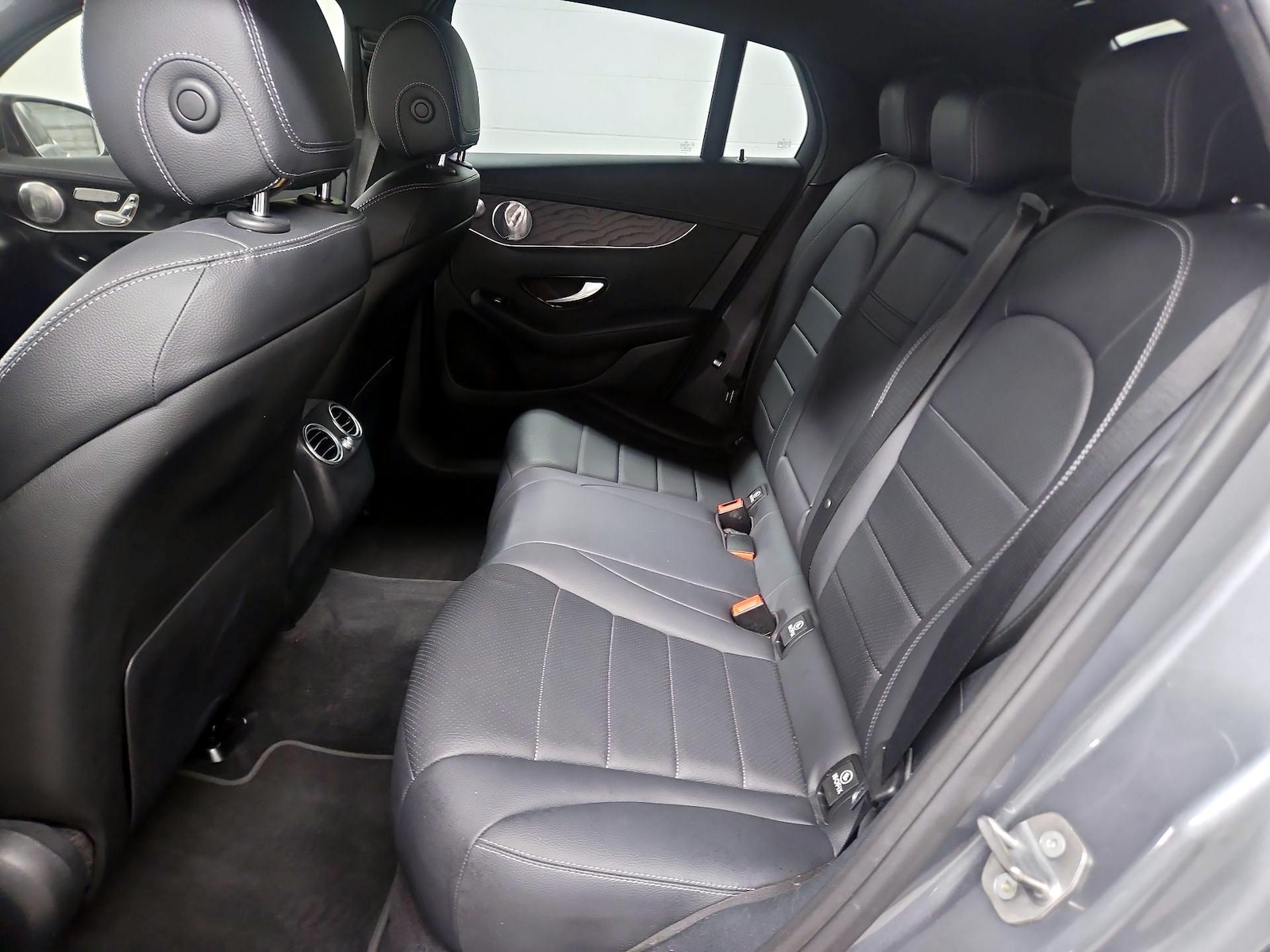 2018 Mercedes-Benz GLC Coupe GLC300 - Photo 22