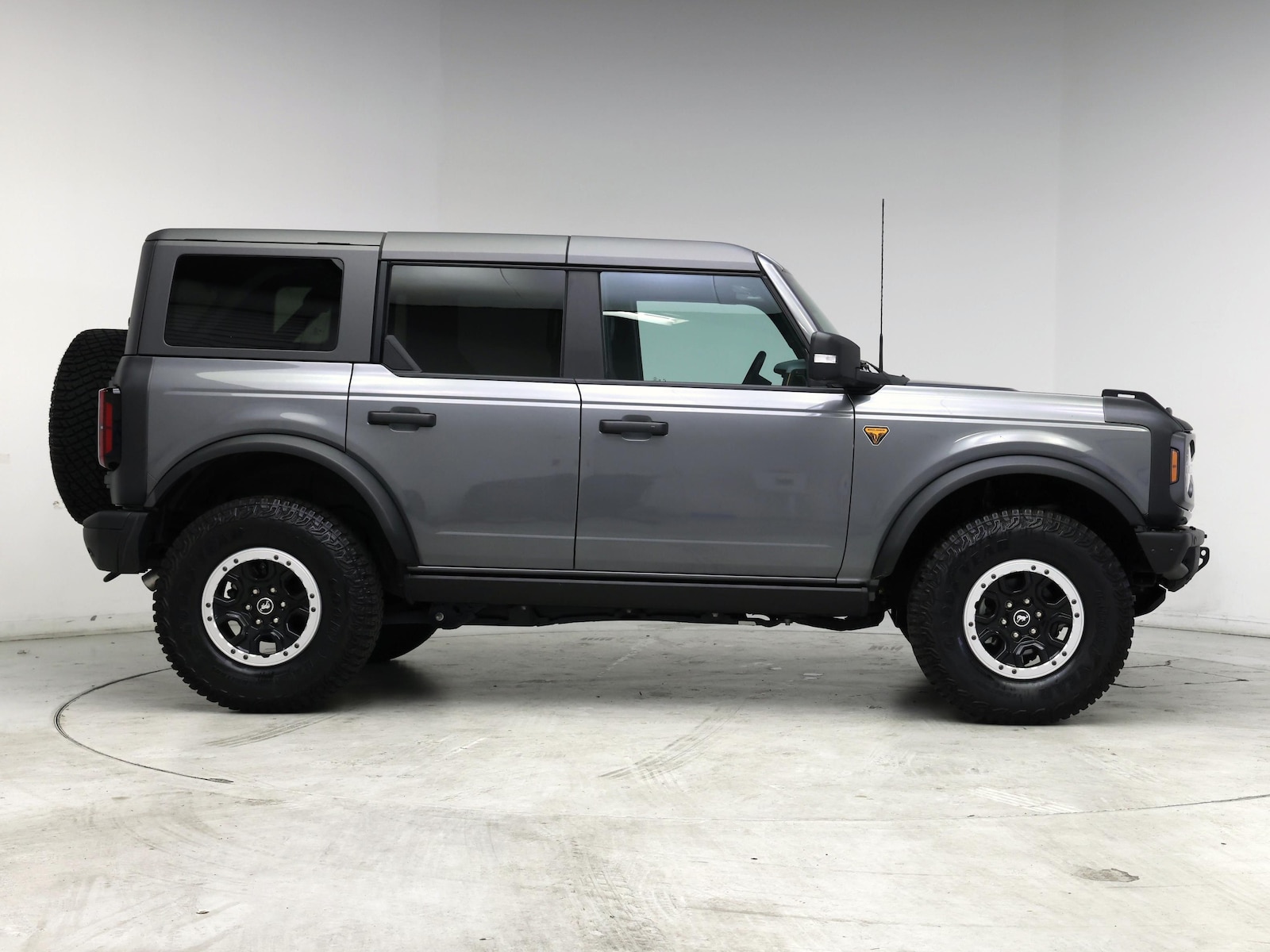 2023 Ford Bronco 4-Door Badlands - Photo 8